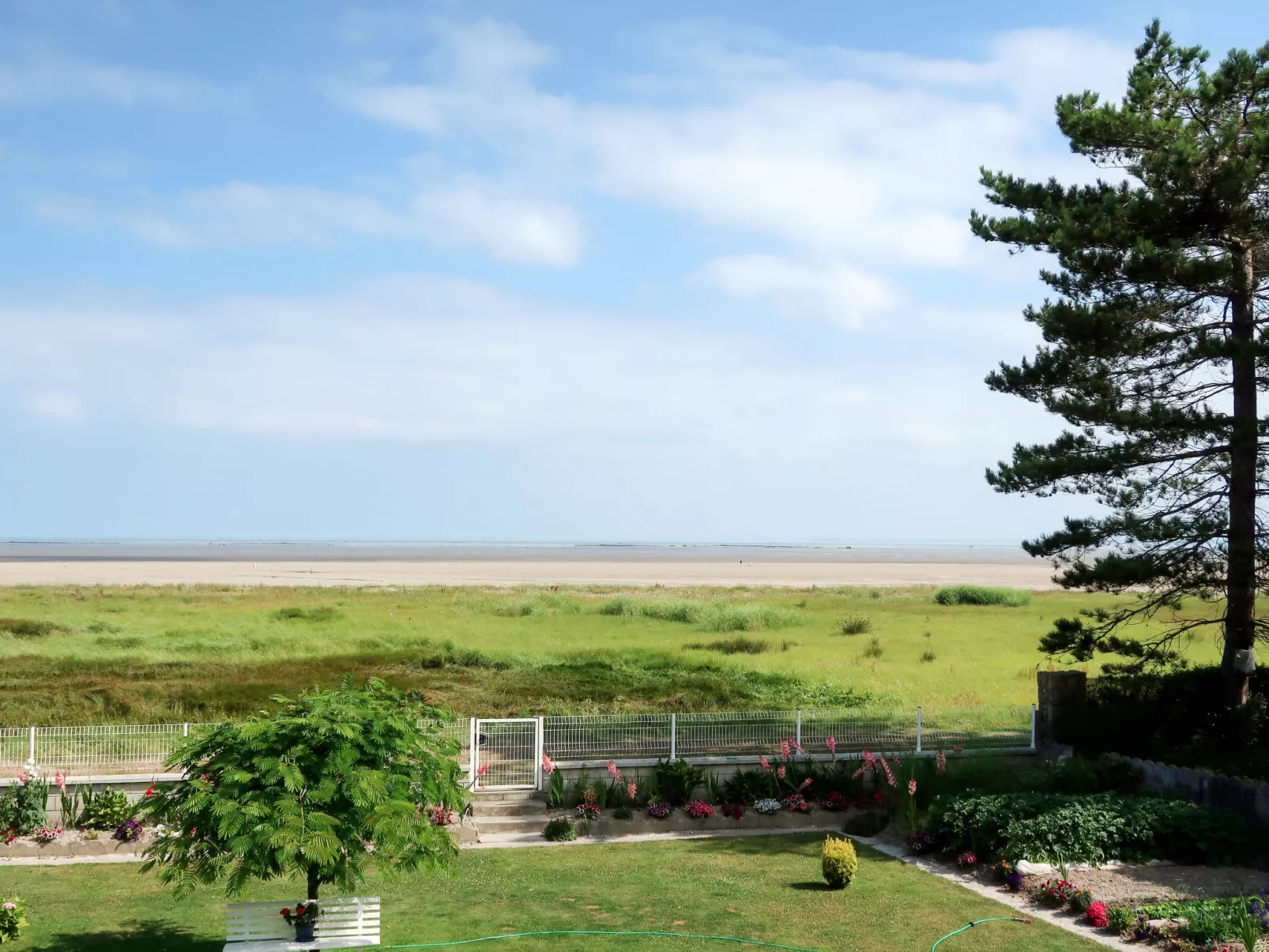 Au Coeur de la Baie-Outside