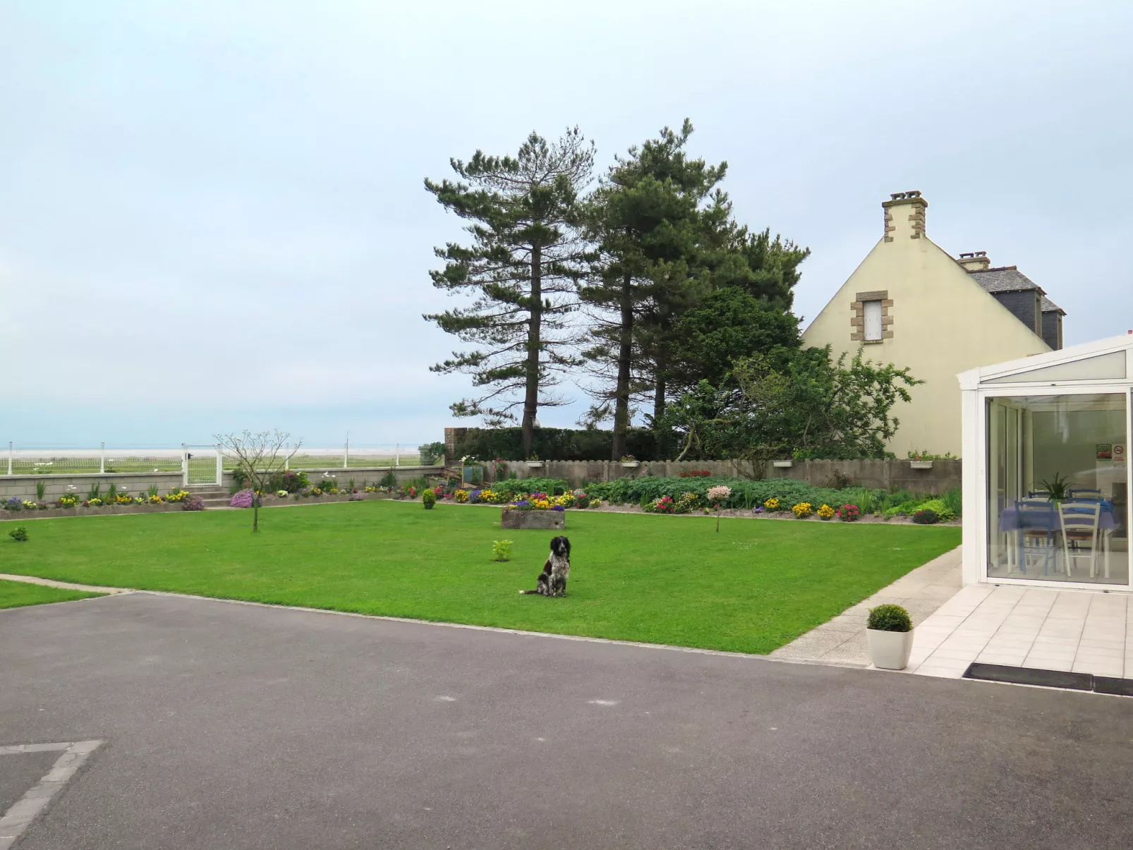Au Coeur de la Baie-Outside