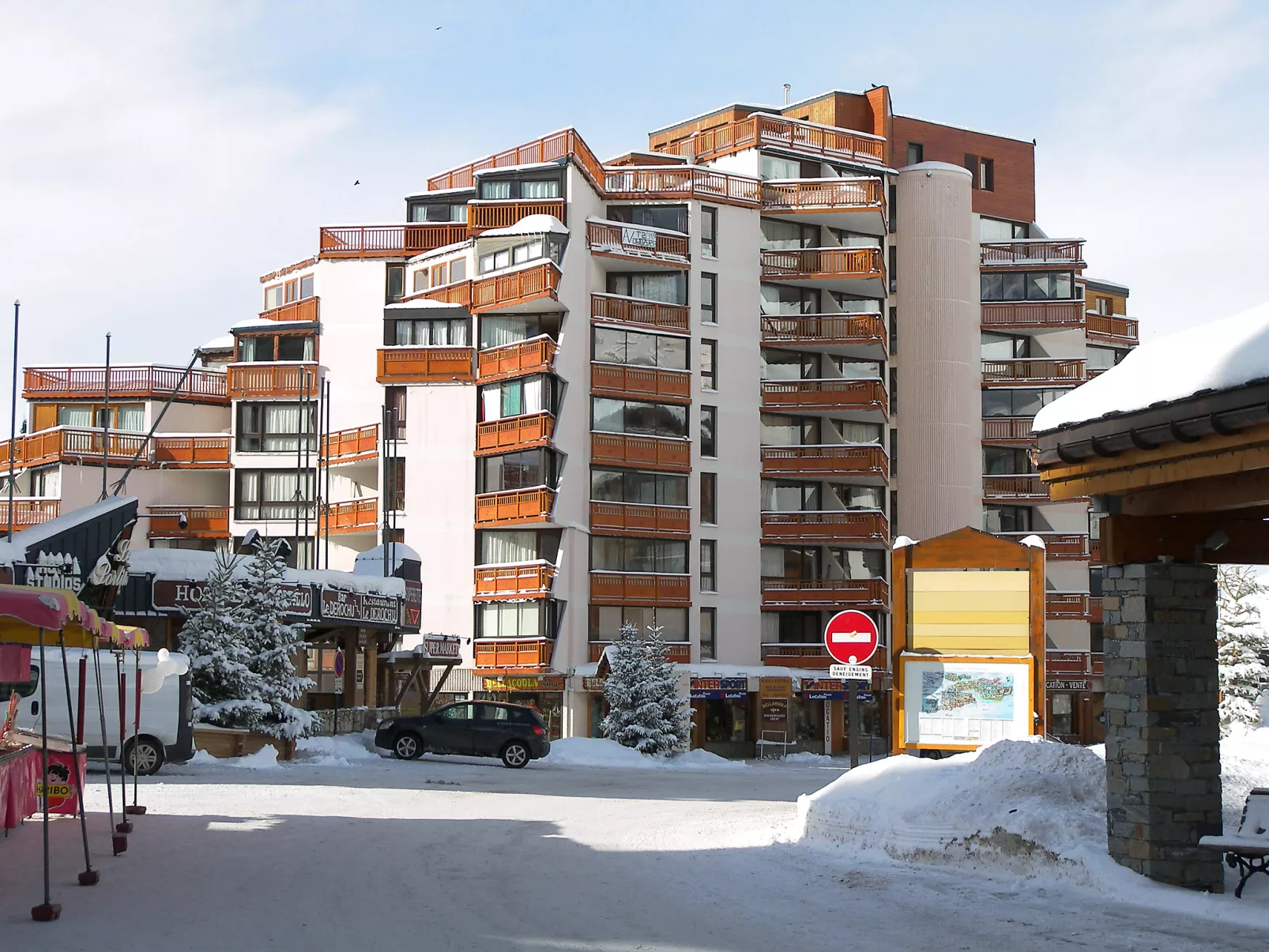 Trois Vallées 516-Dehors