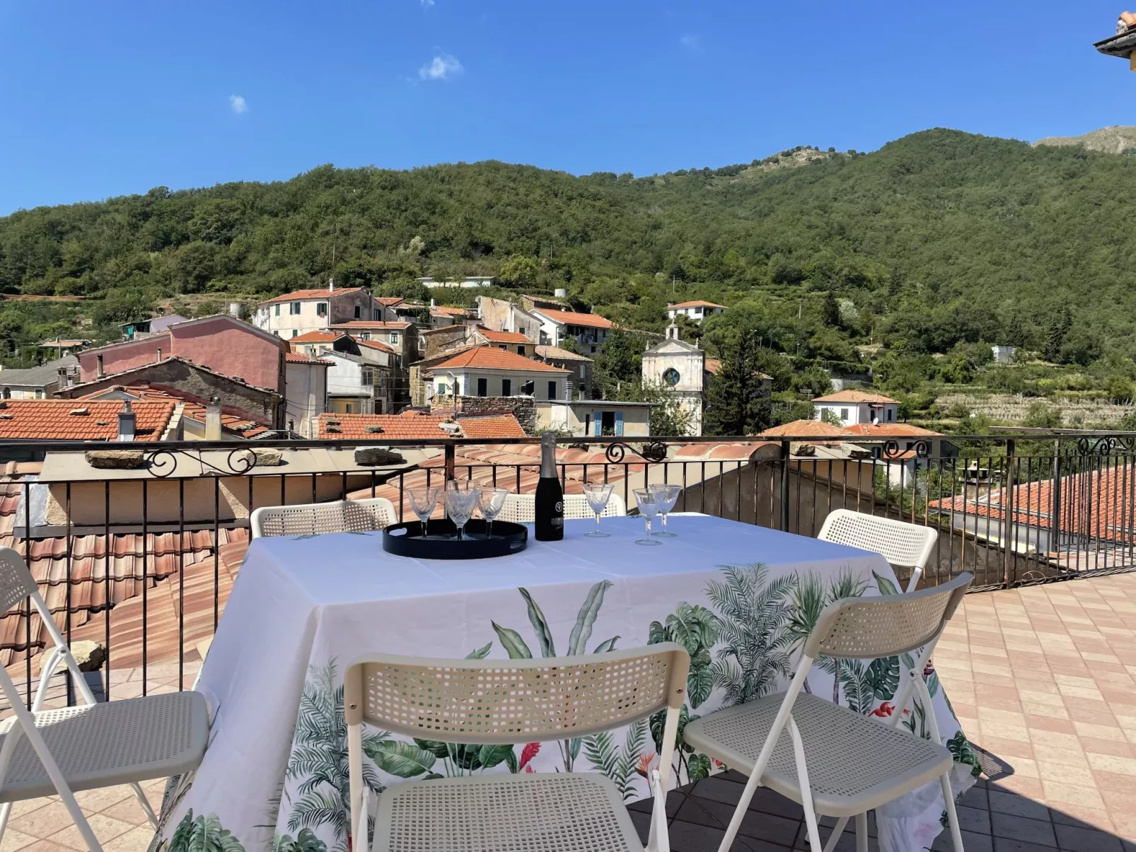 Panoramica sul Terrazzo-Outside