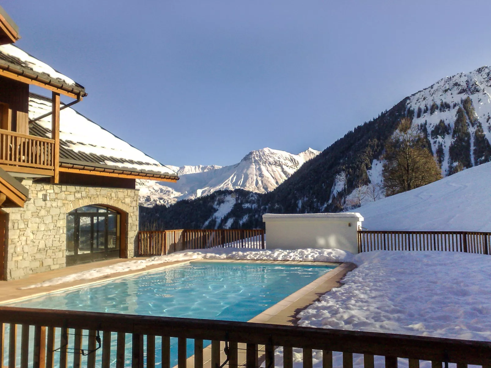 Les Alpages du Corbier-Outside