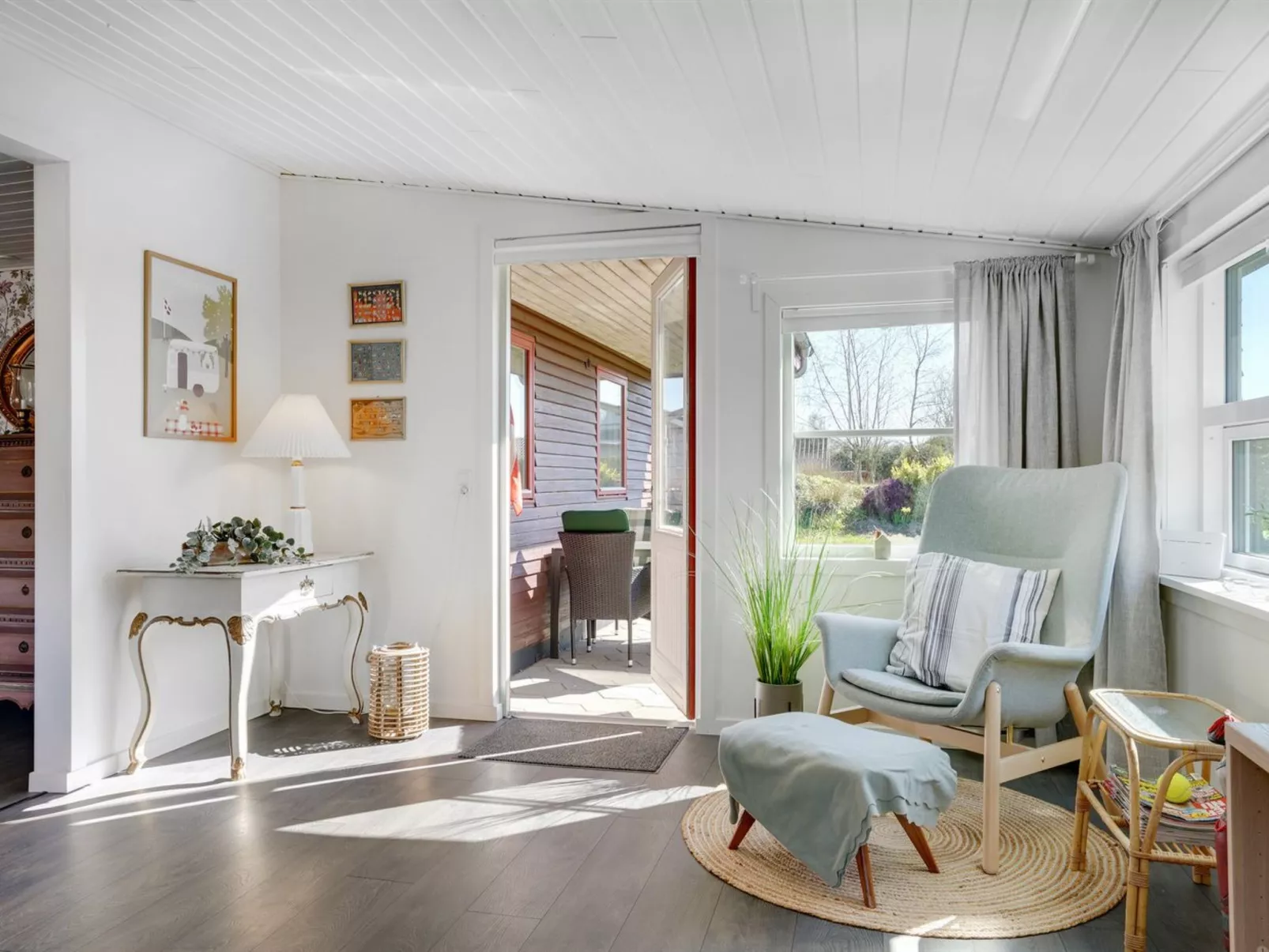 "Sveina" - 600m from the sea-Drinnen