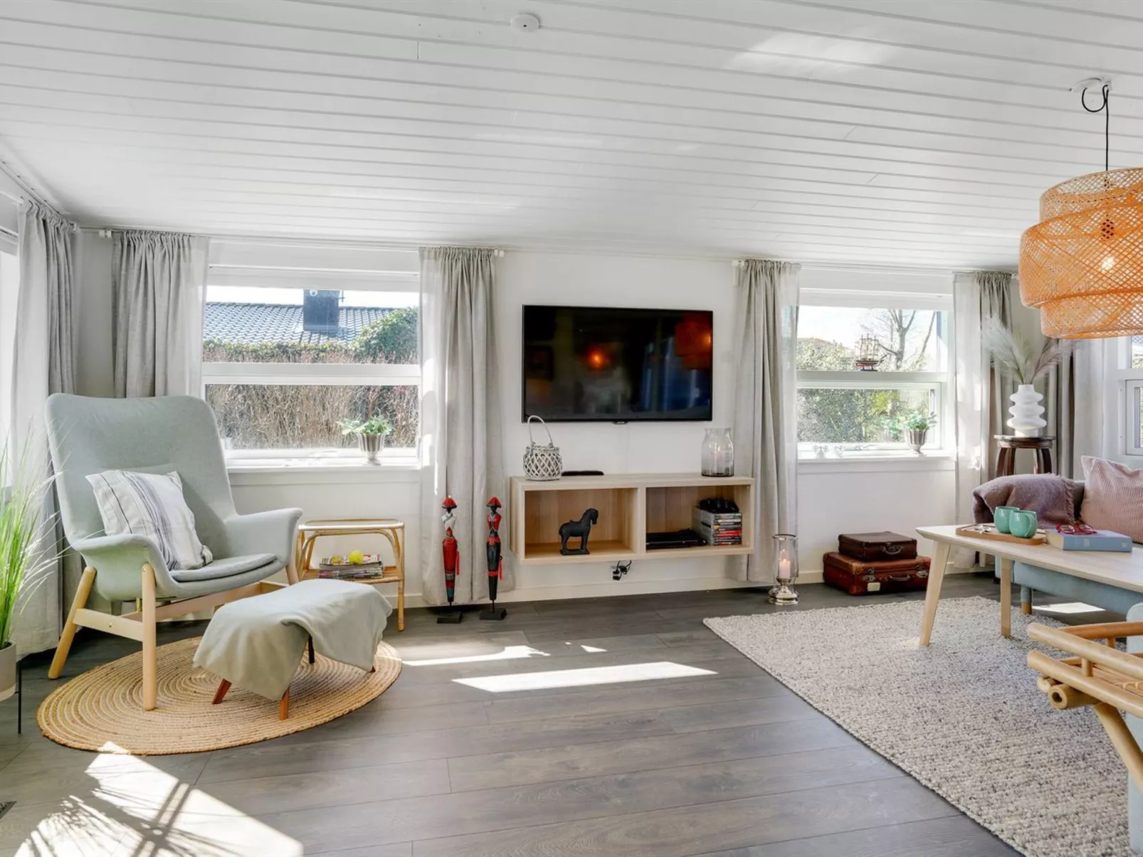 "Sveina" - 600m from the sea-Drinnen