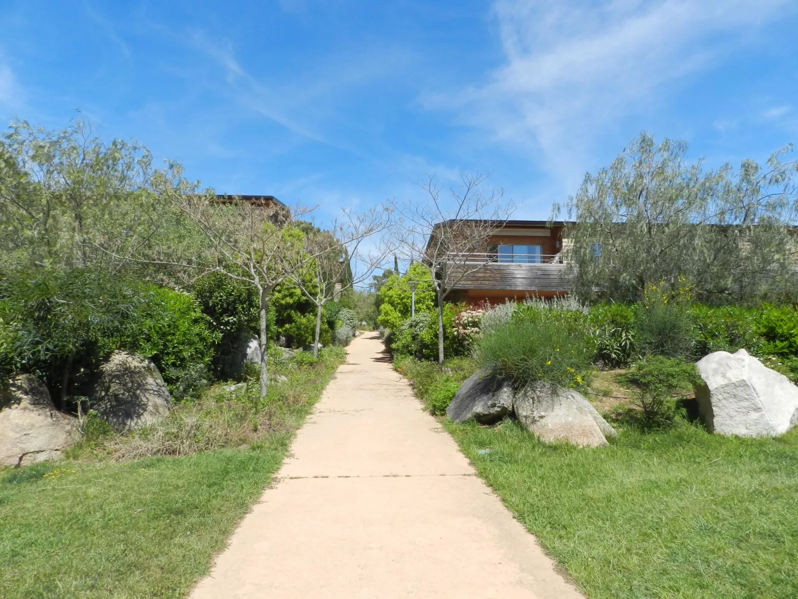 Cala Sultana-Outside