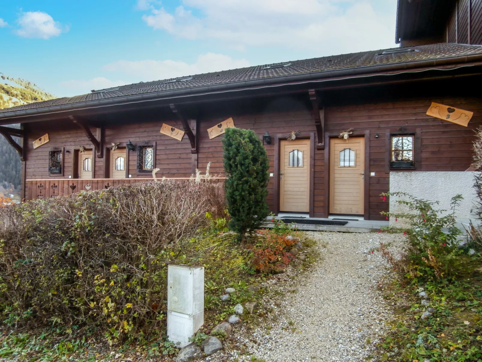 Le clos Alpin-Outside