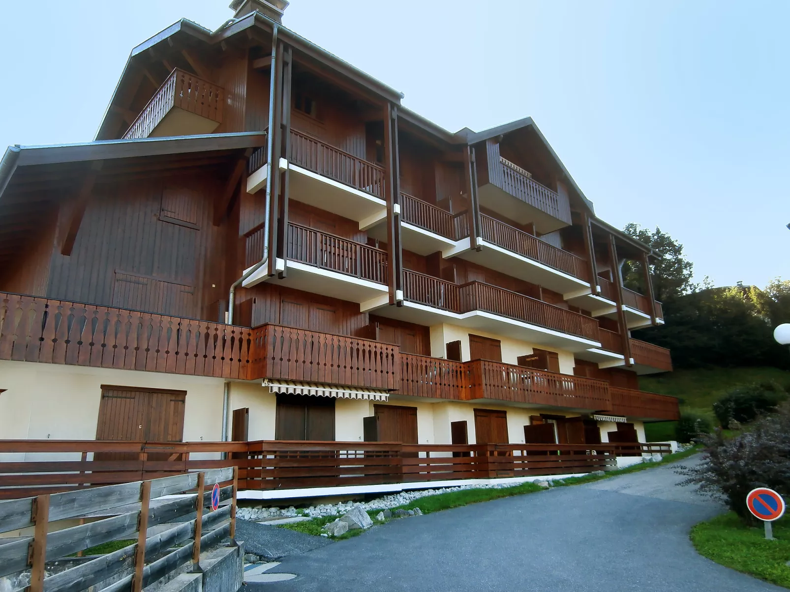 Pointe des aravis B13-Outside
