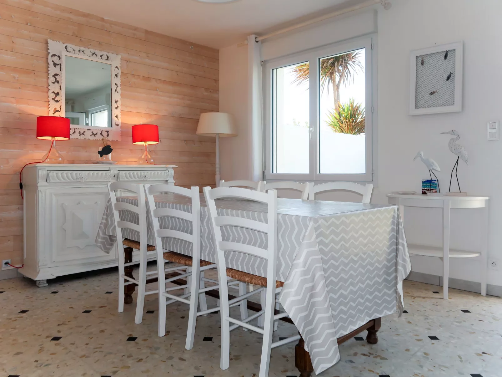 Rendez-vous à la plage-Inside