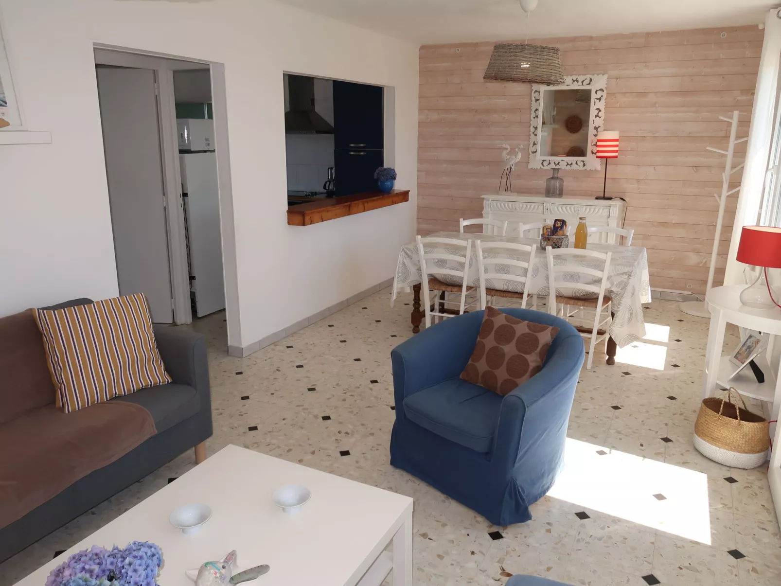 Rendez-vous à la plage-Inside