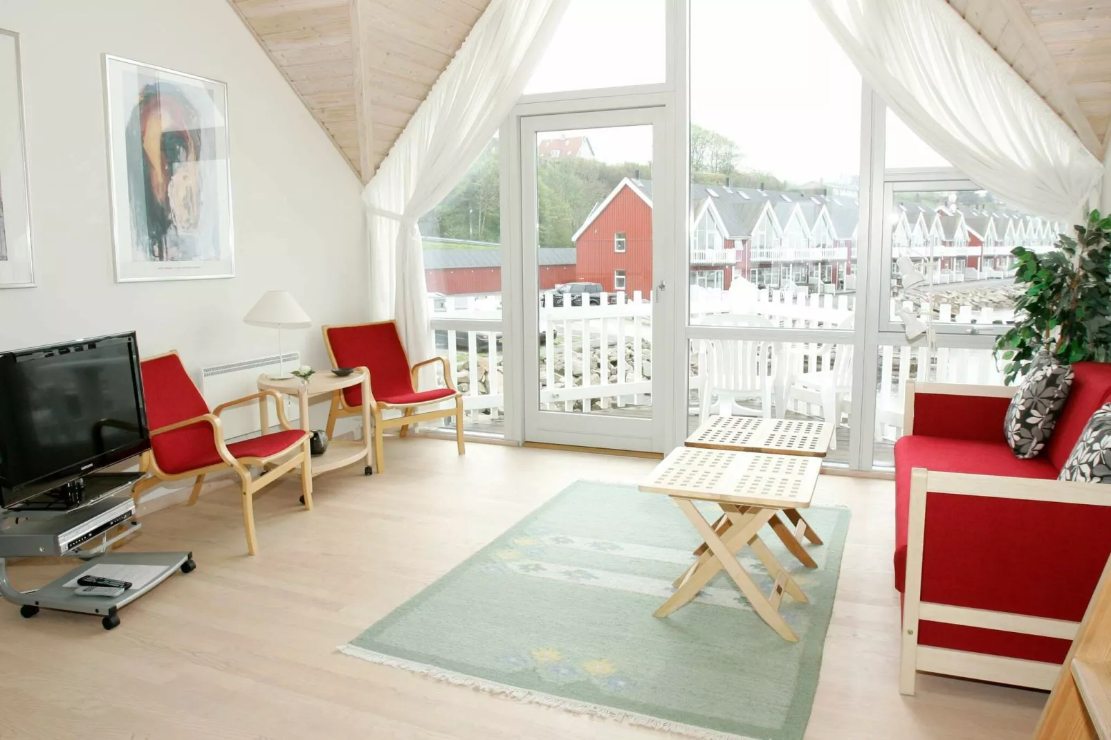 HASLE MARINA-Indoor