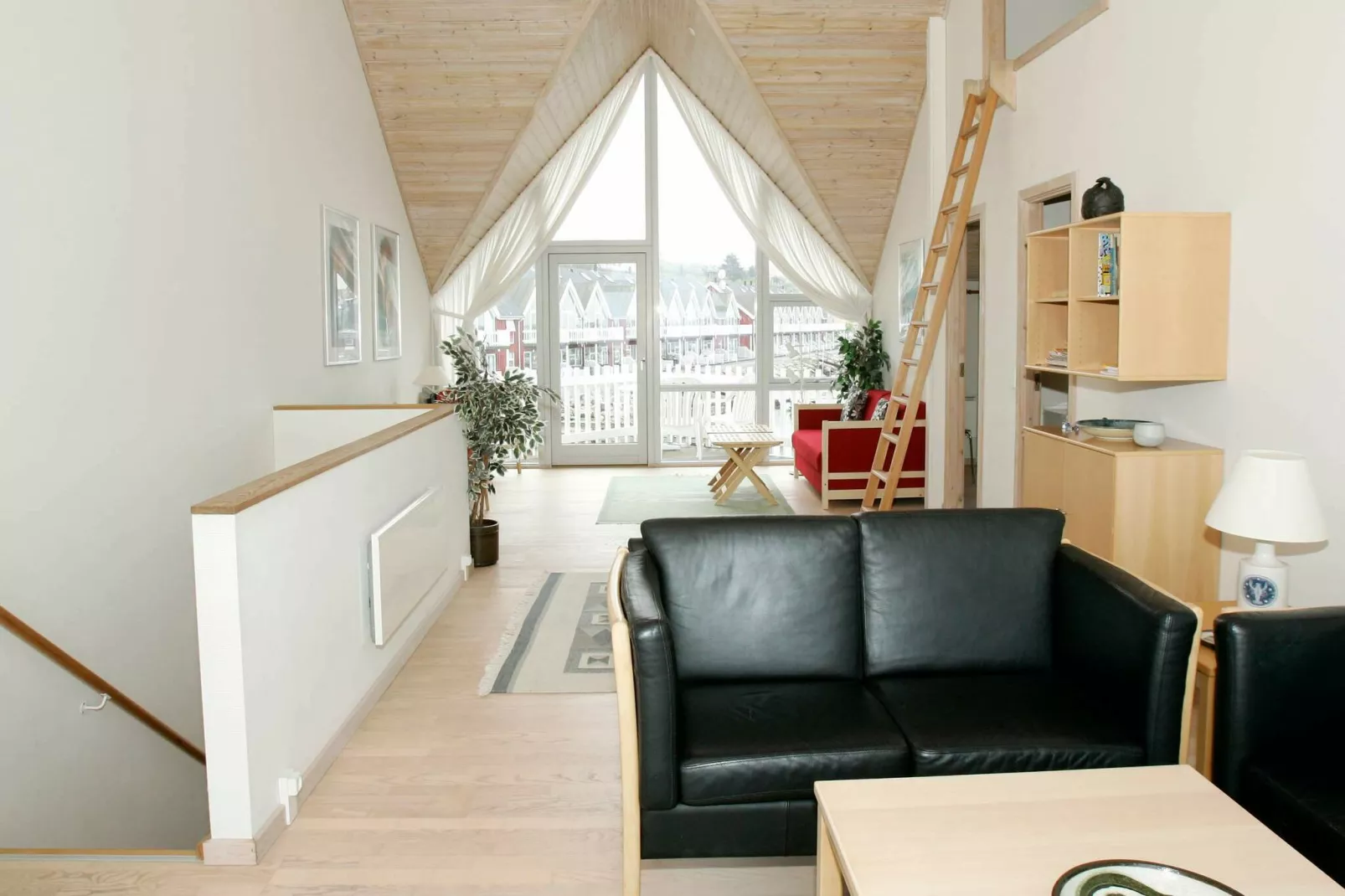 HASLE MARINA-Indoor