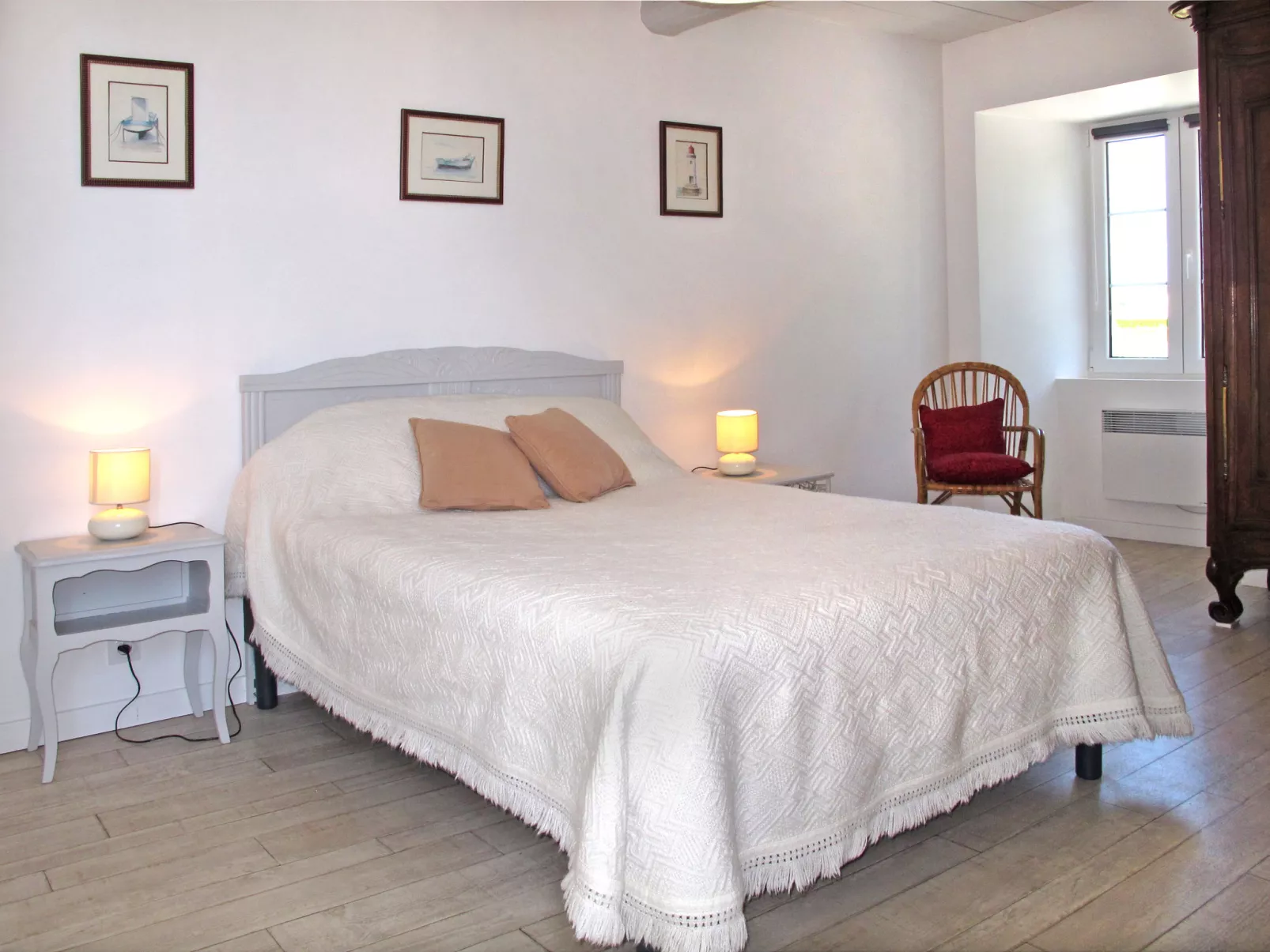 Le Manoir-Inside