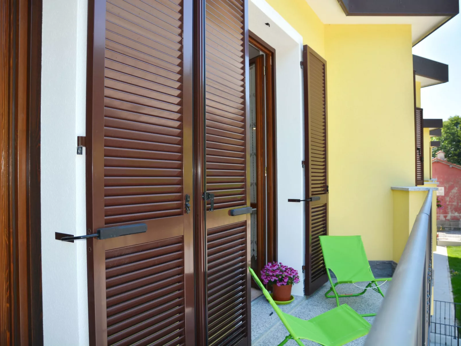 Acero (SBO104)-Outside