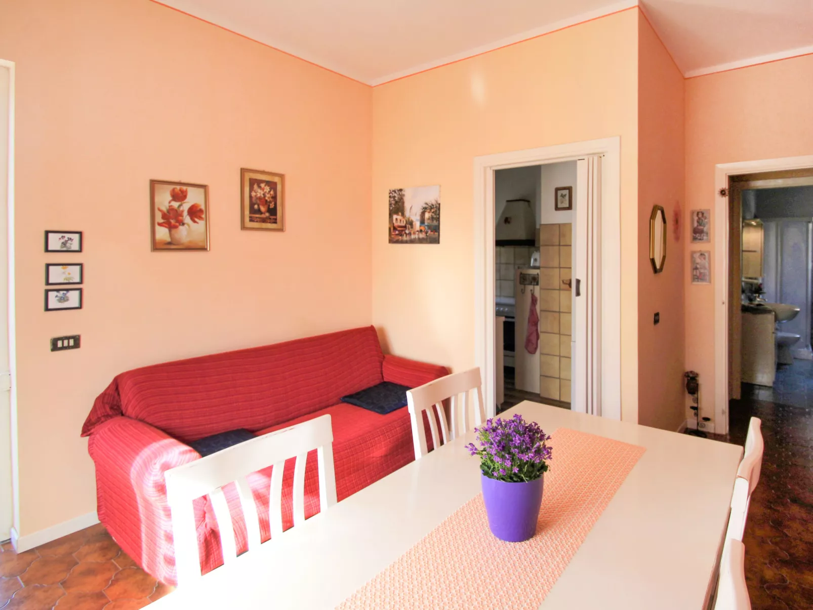 Casa dei fiori-Inside