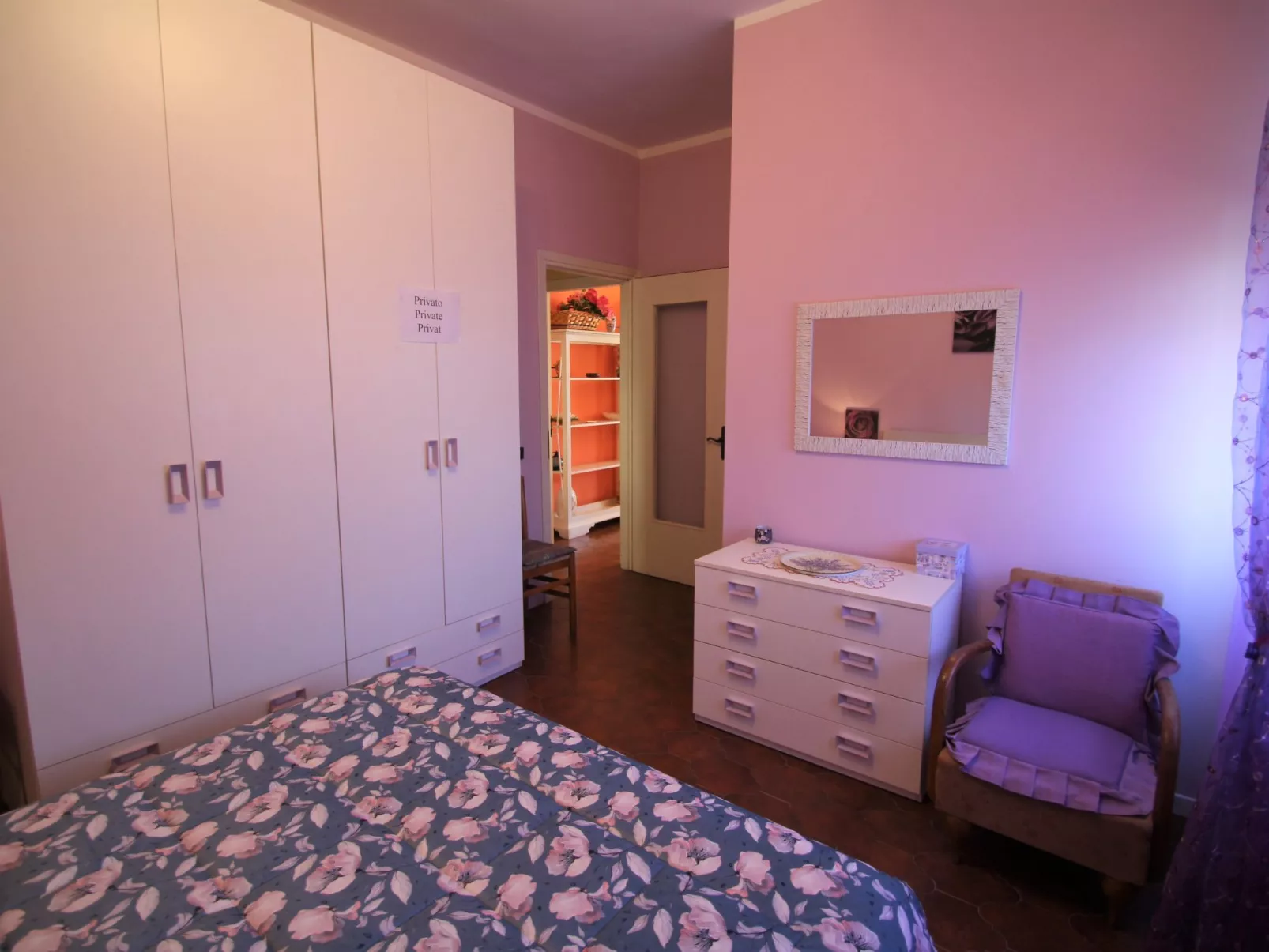 Casa dei fiori-Inside