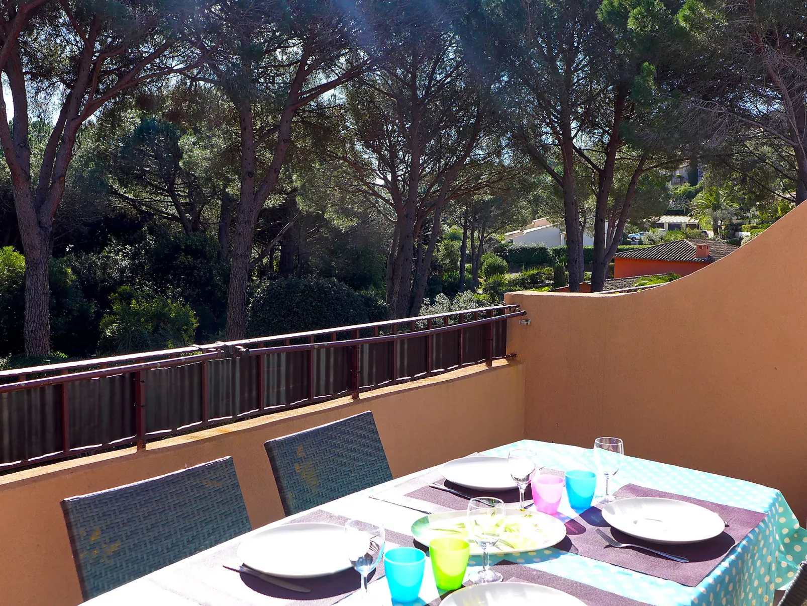 Le Thalassa 1-Outside