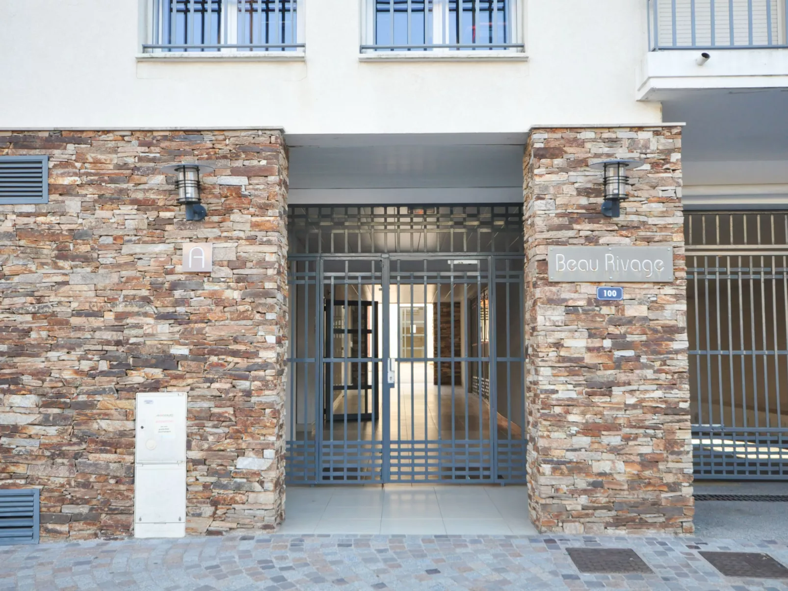 Beau Rivage-Outside