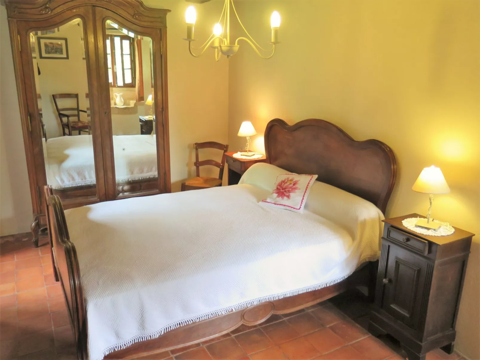 Le Petit Gîte-Inside