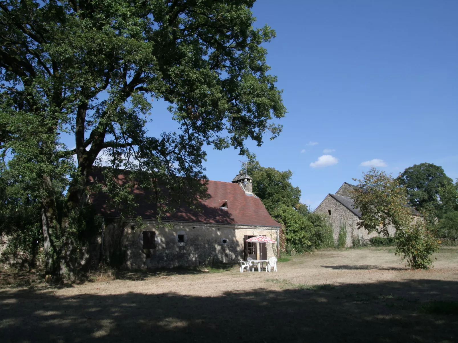 Le Petit Gîte-Outside