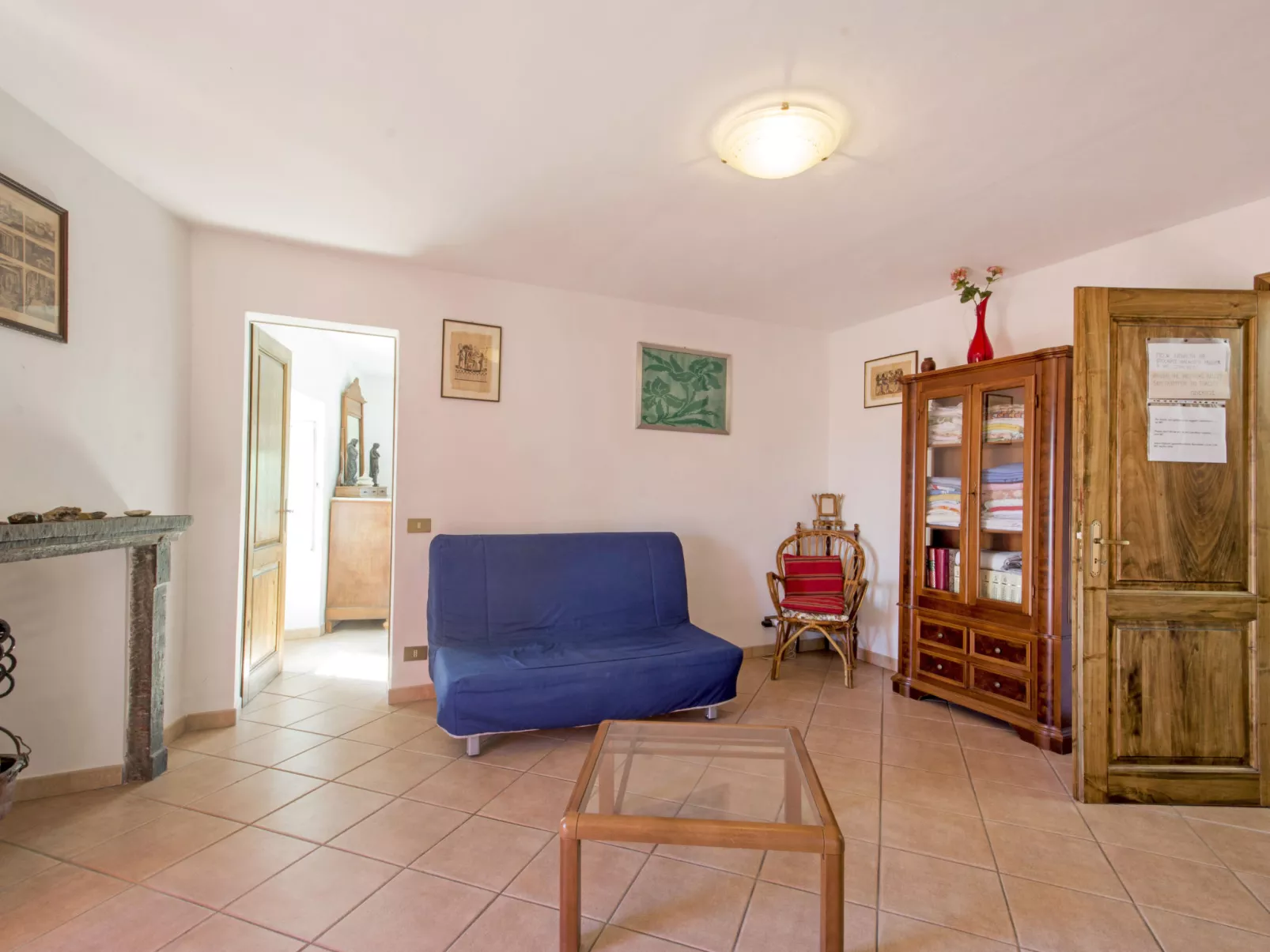 Via Vannocci-Inside