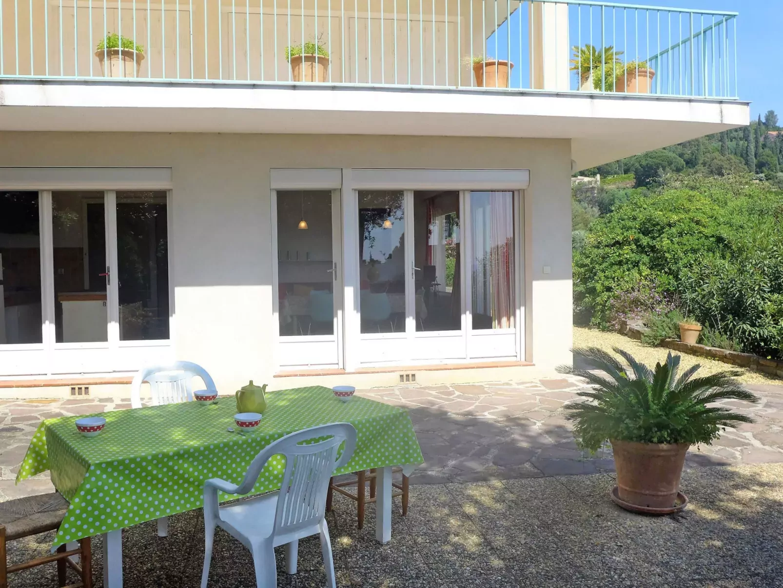 Villa Chantoiseau-Outside