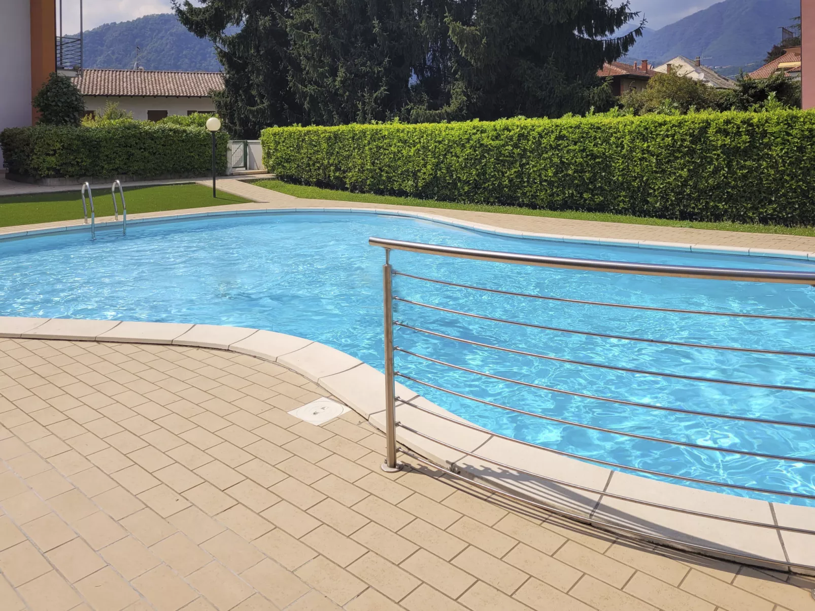 Borgo San Giulio-Draußen