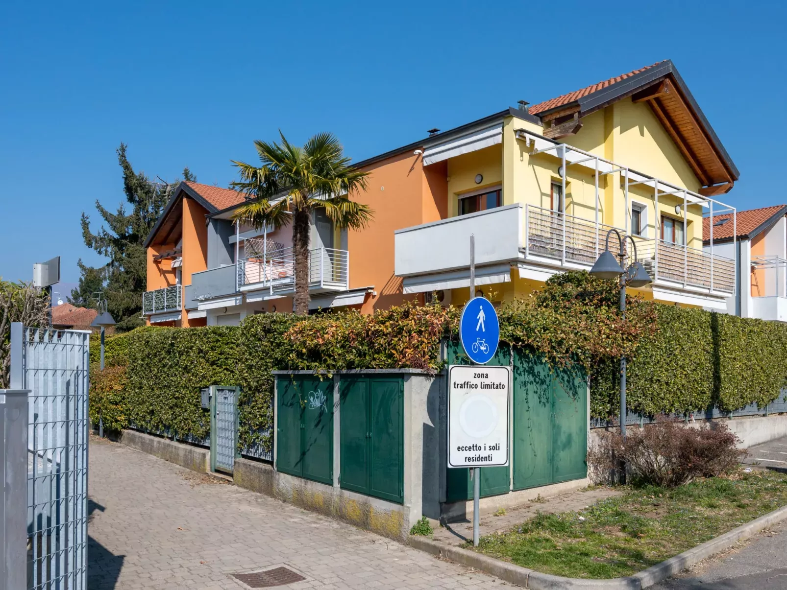 Borgo San Giulio-Draußen