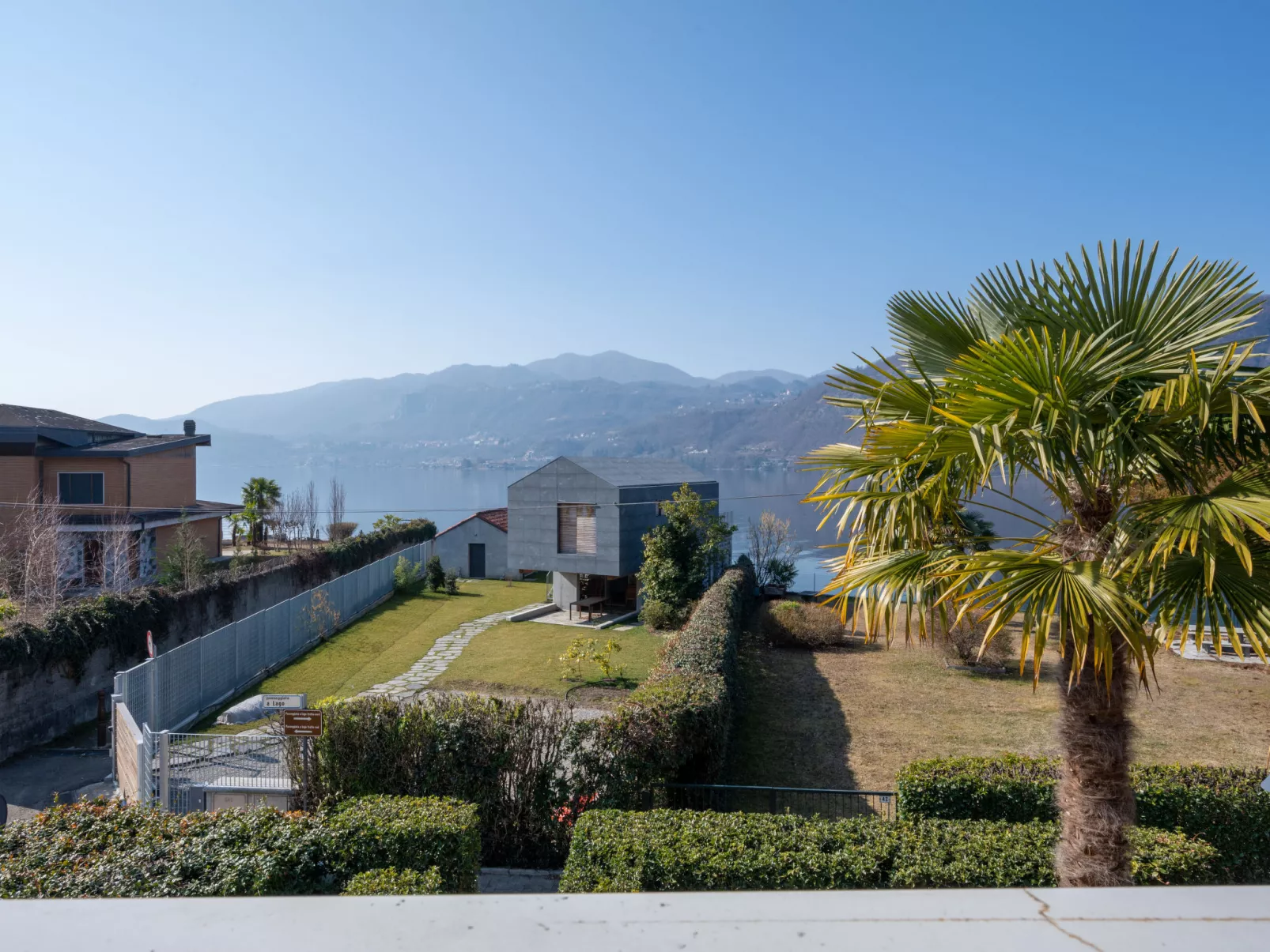 Borgo San Giulio-Draußen