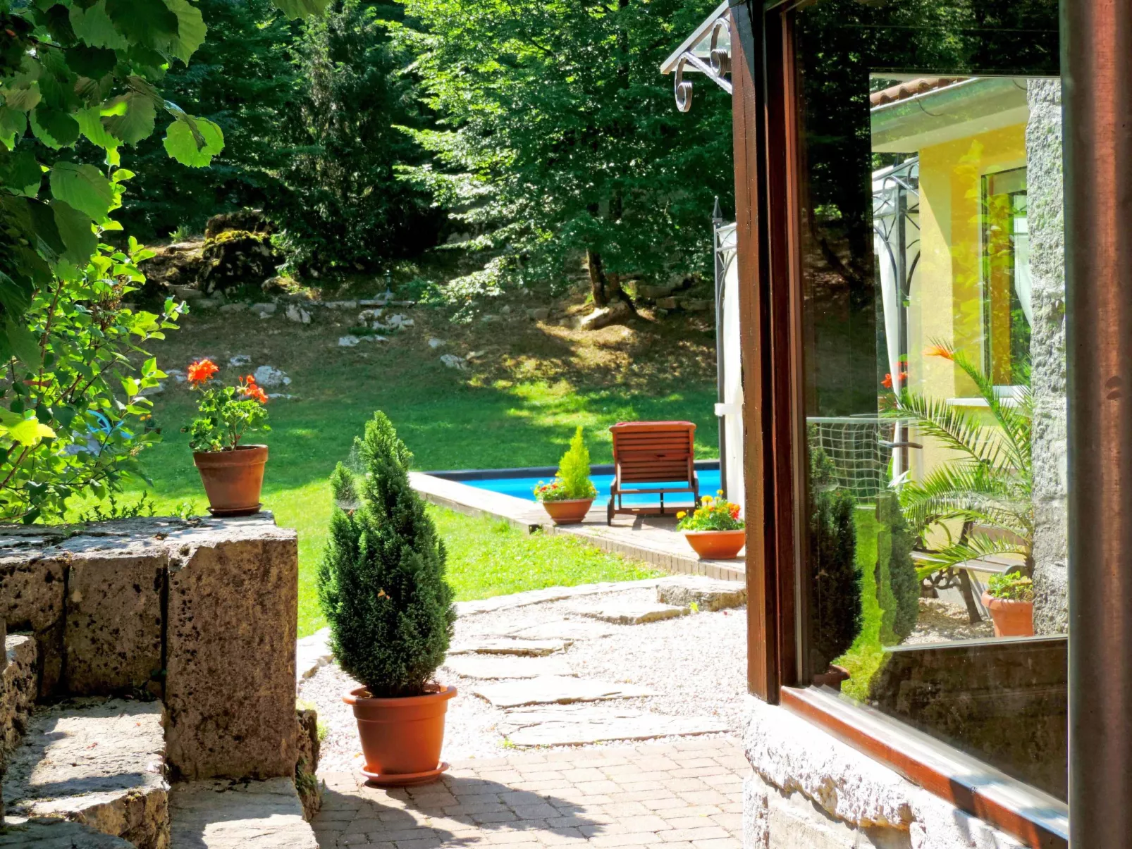 Škalniški-Outside