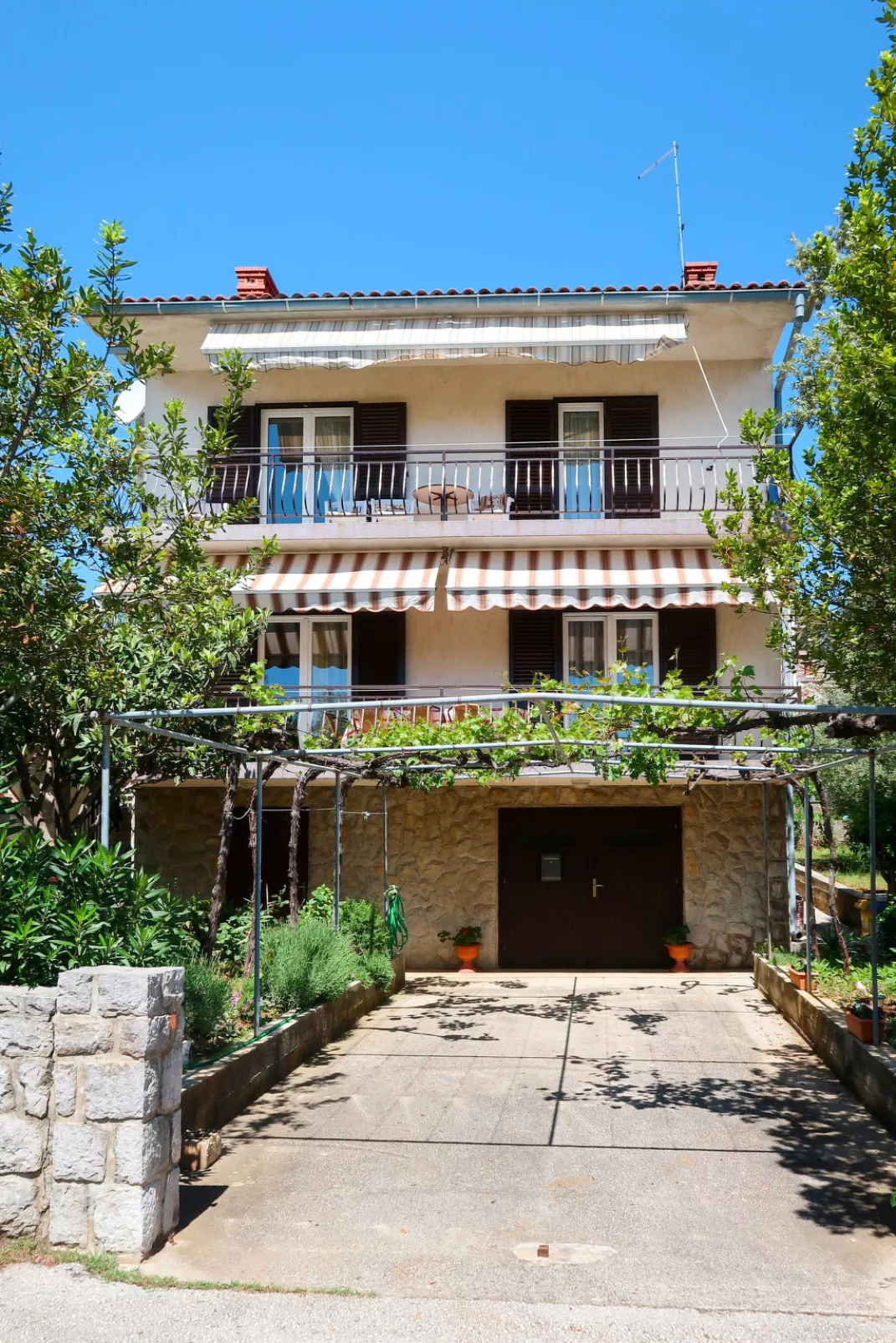 Kraljic-Outside