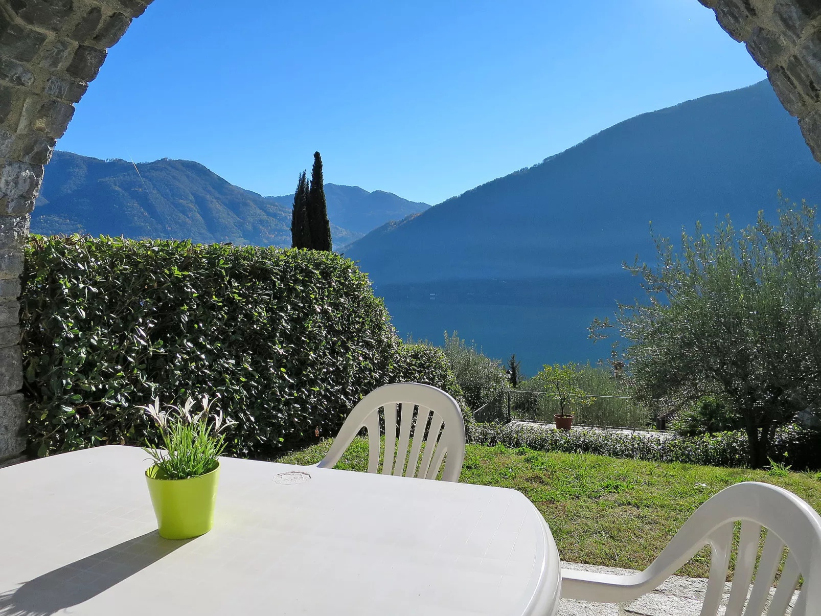 Poggio degli Ulivi-Outside