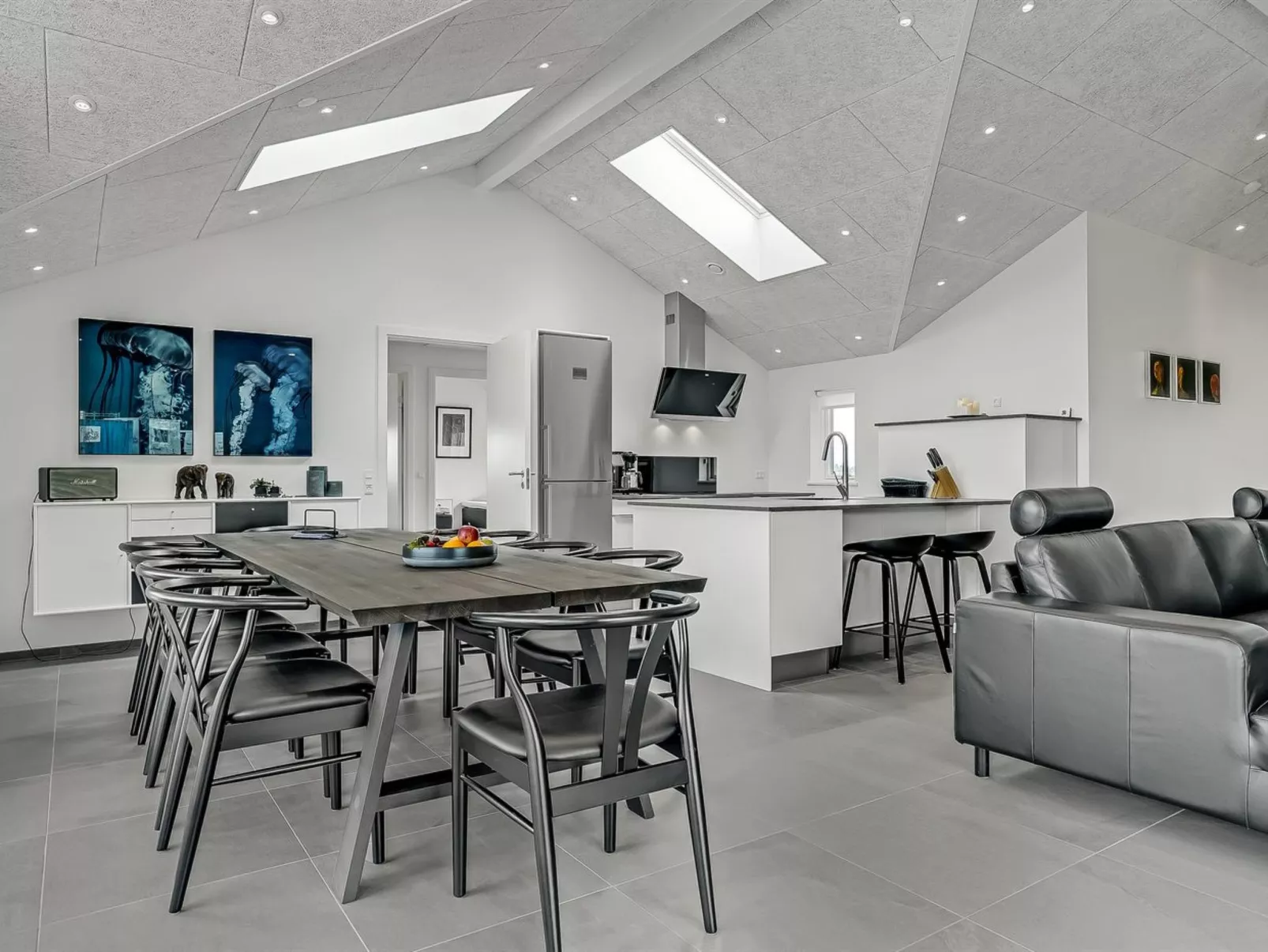 "Fegge" - 1.5km from the sea-Inside