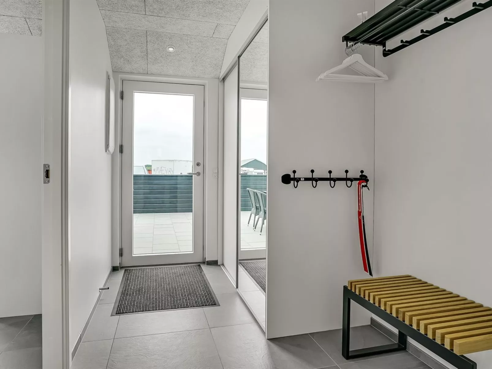 "Fegge" - 1.5km from the sea-Inside