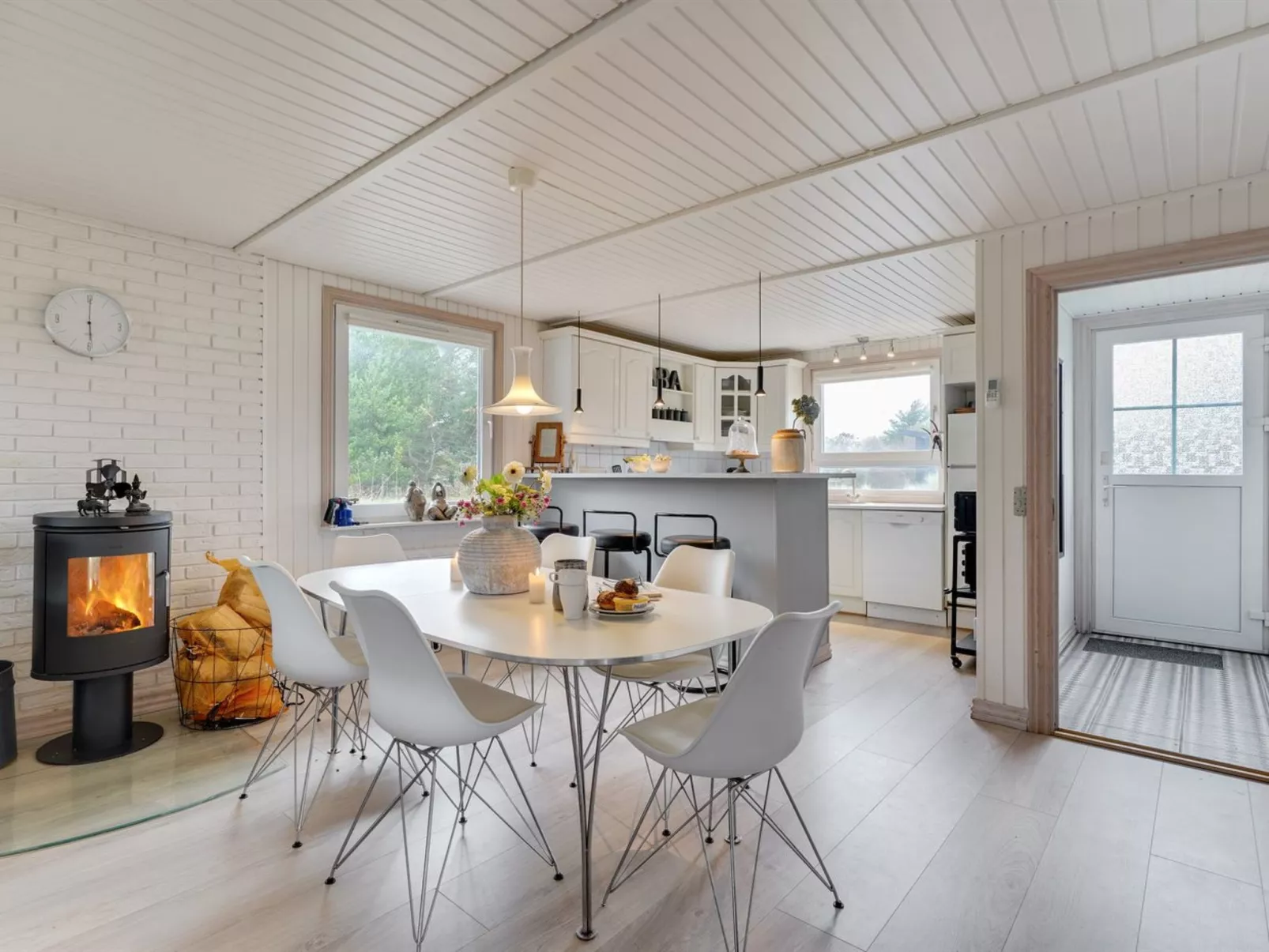 "Ursel" - 800m from the sea-Inside