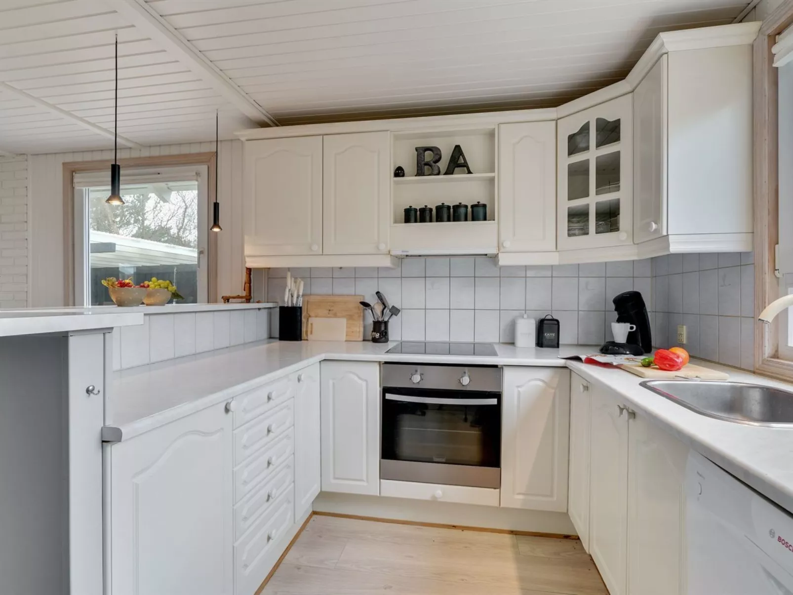 "Ursel" - 800m from the sea-Inside