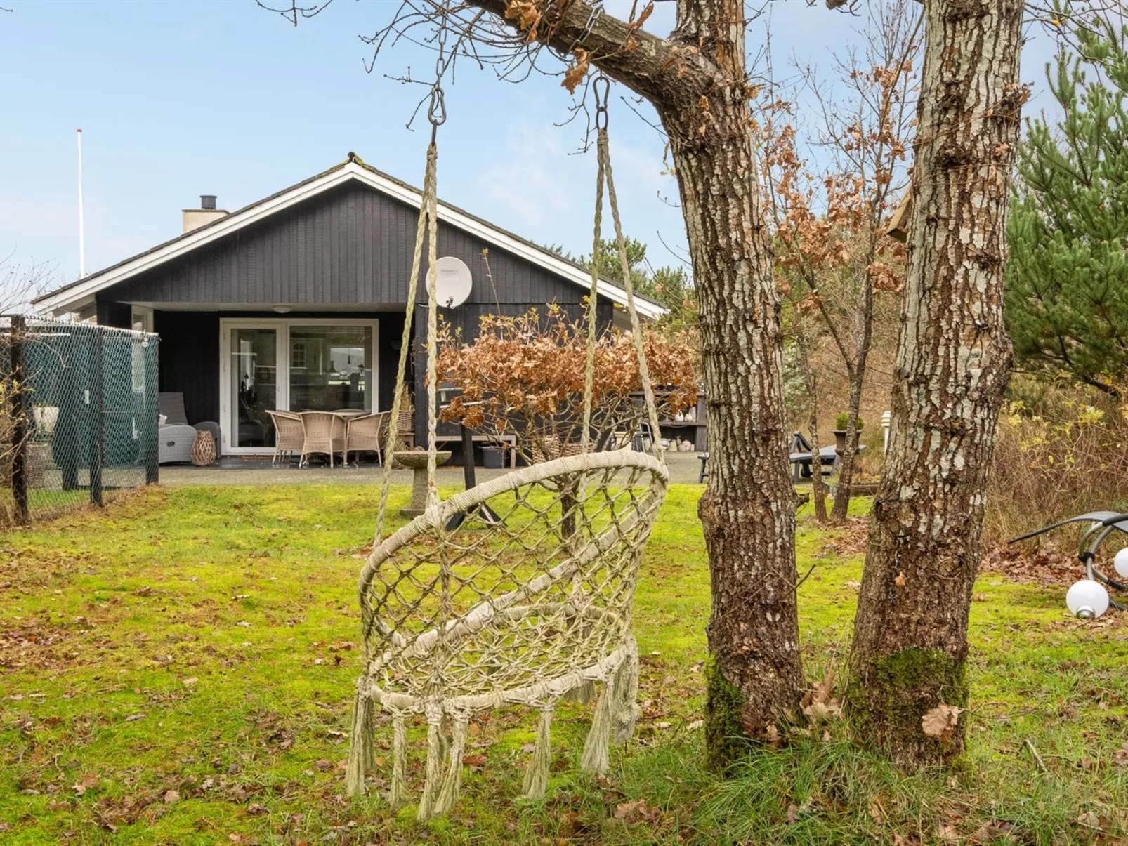 "Ursel" - 800m from the sea-Outside