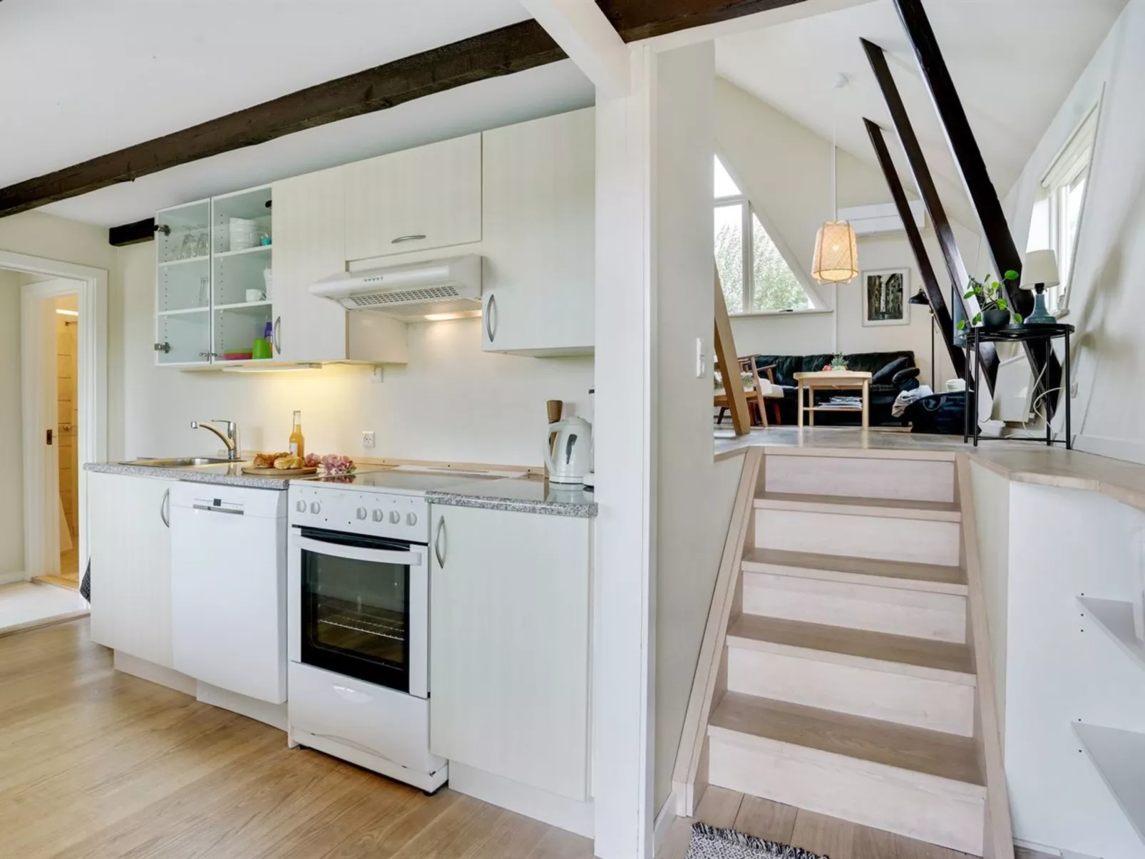 "Chayton" - 450m from the sea-Inside