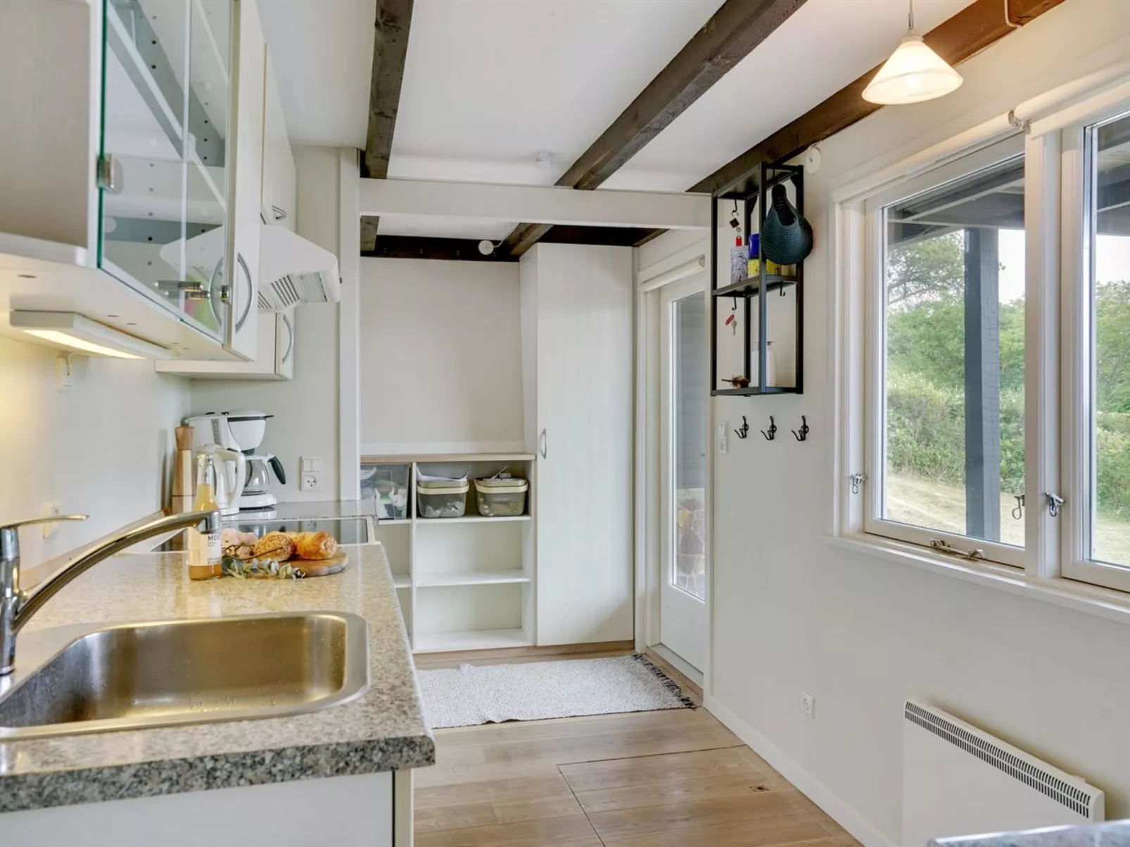 "Chayton" - 450m from the sea-Inside