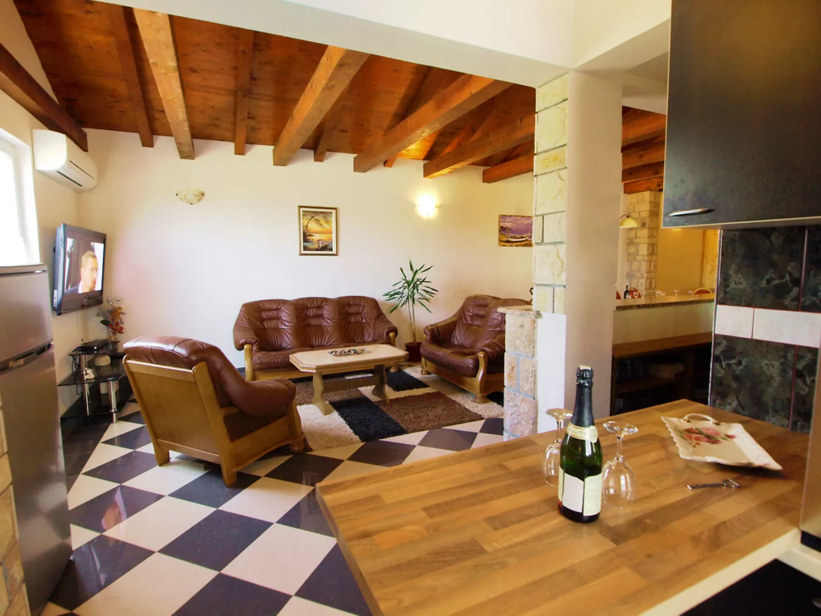 Villa Ana-Inside