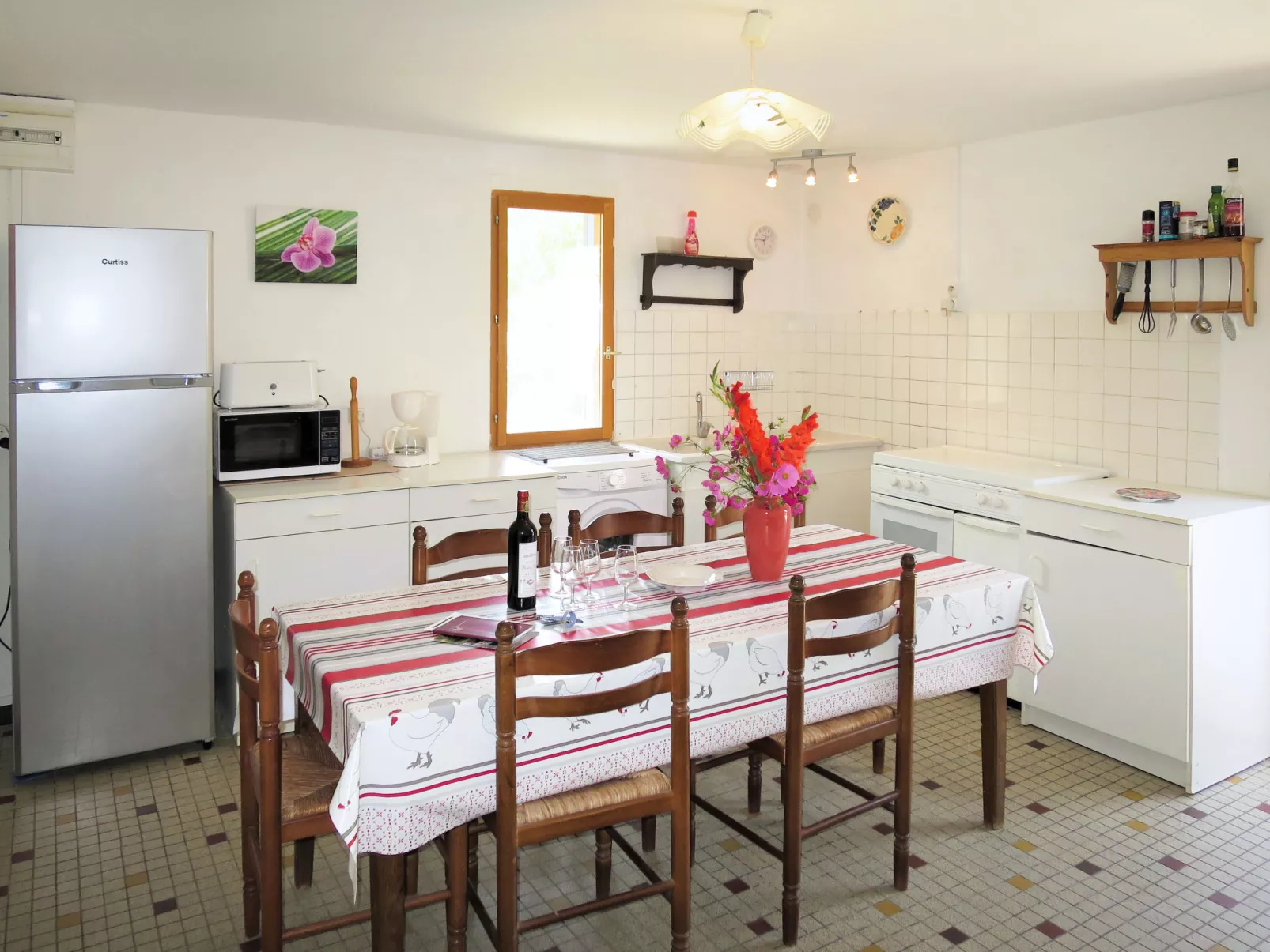 Pontac-Gadet 2-Inside