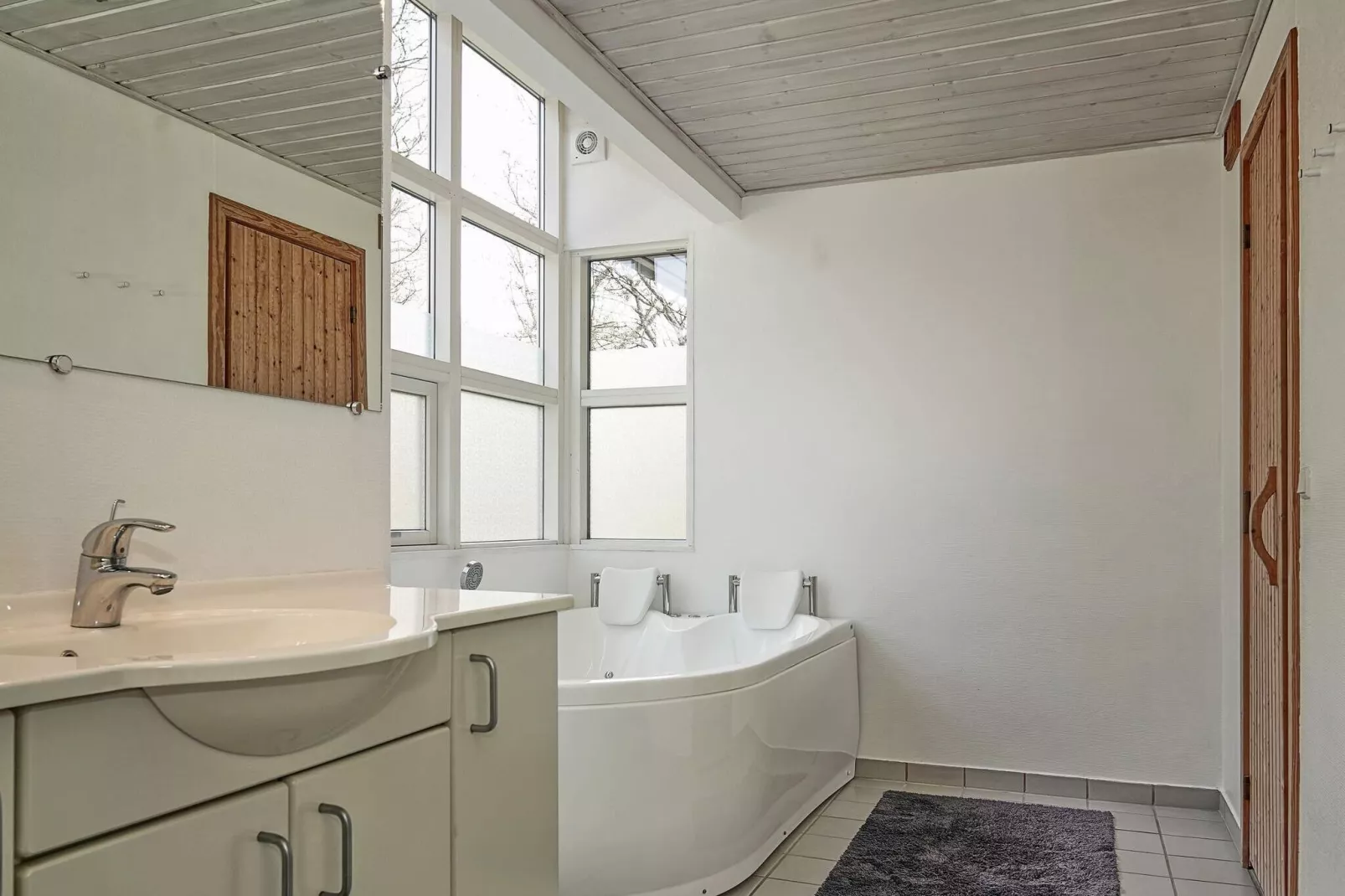 10 Personen Ferienhaus in Hasle-Spa