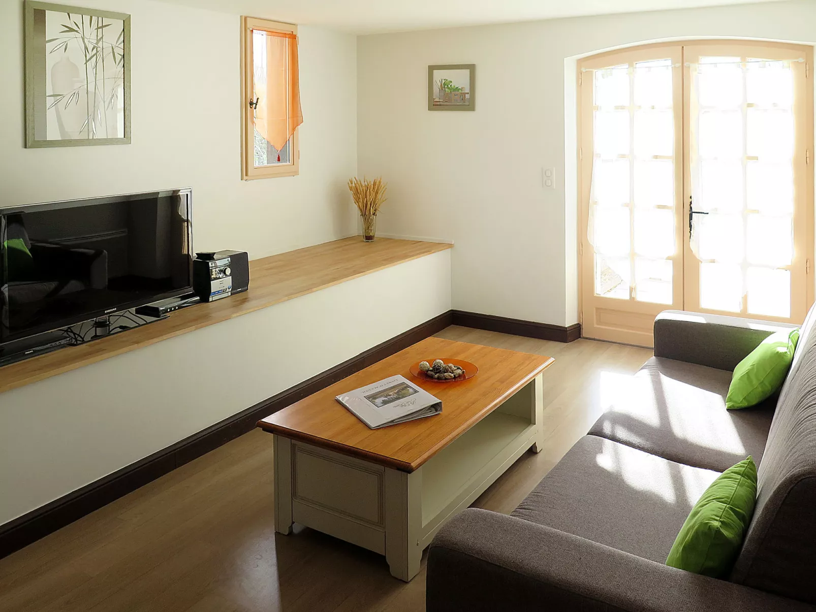 Le Clos des Rives-Inside