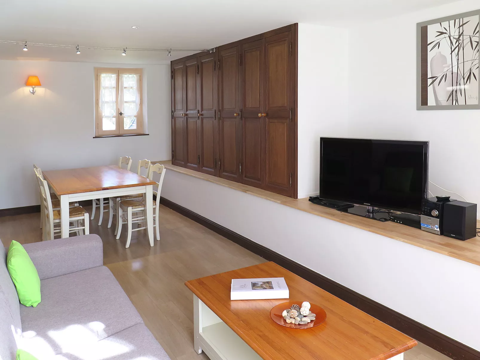 Le Clos des Rives-Inside