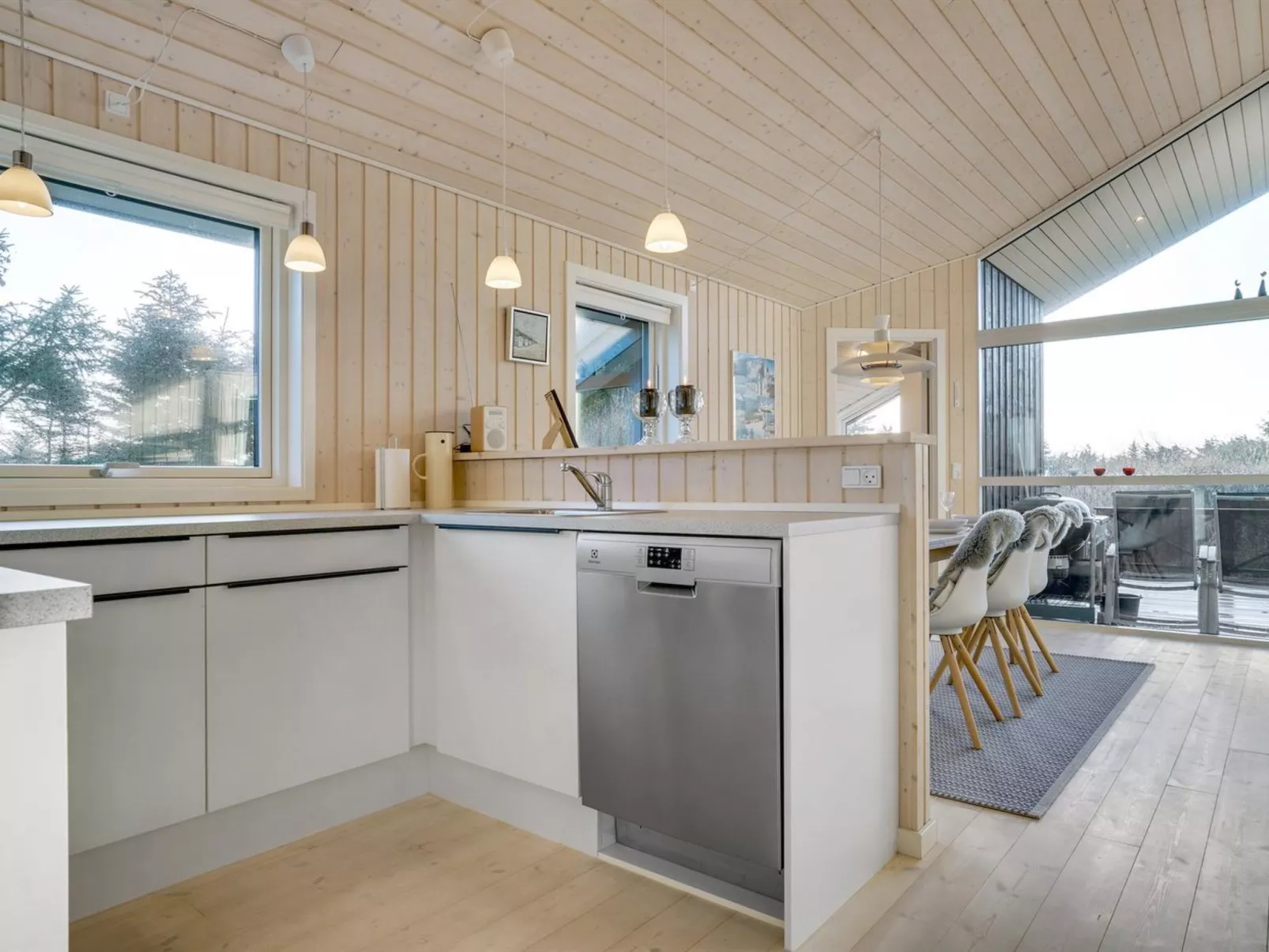 "Tayara" - 300m from the sea-Inside