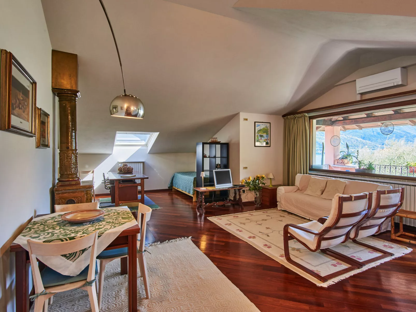 Terrazzo fiorito-Inside