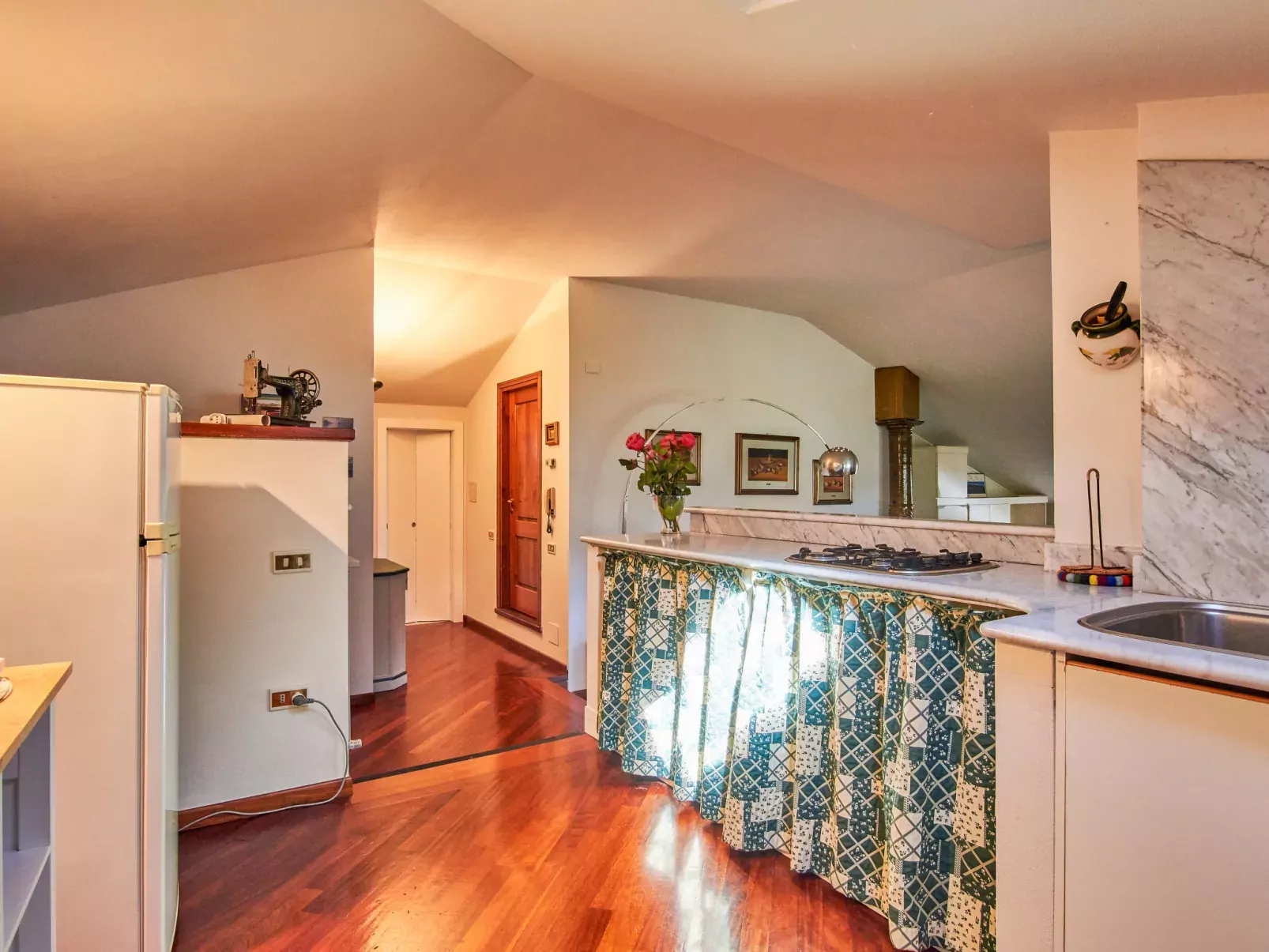 Terrazzo fiorito-Inside