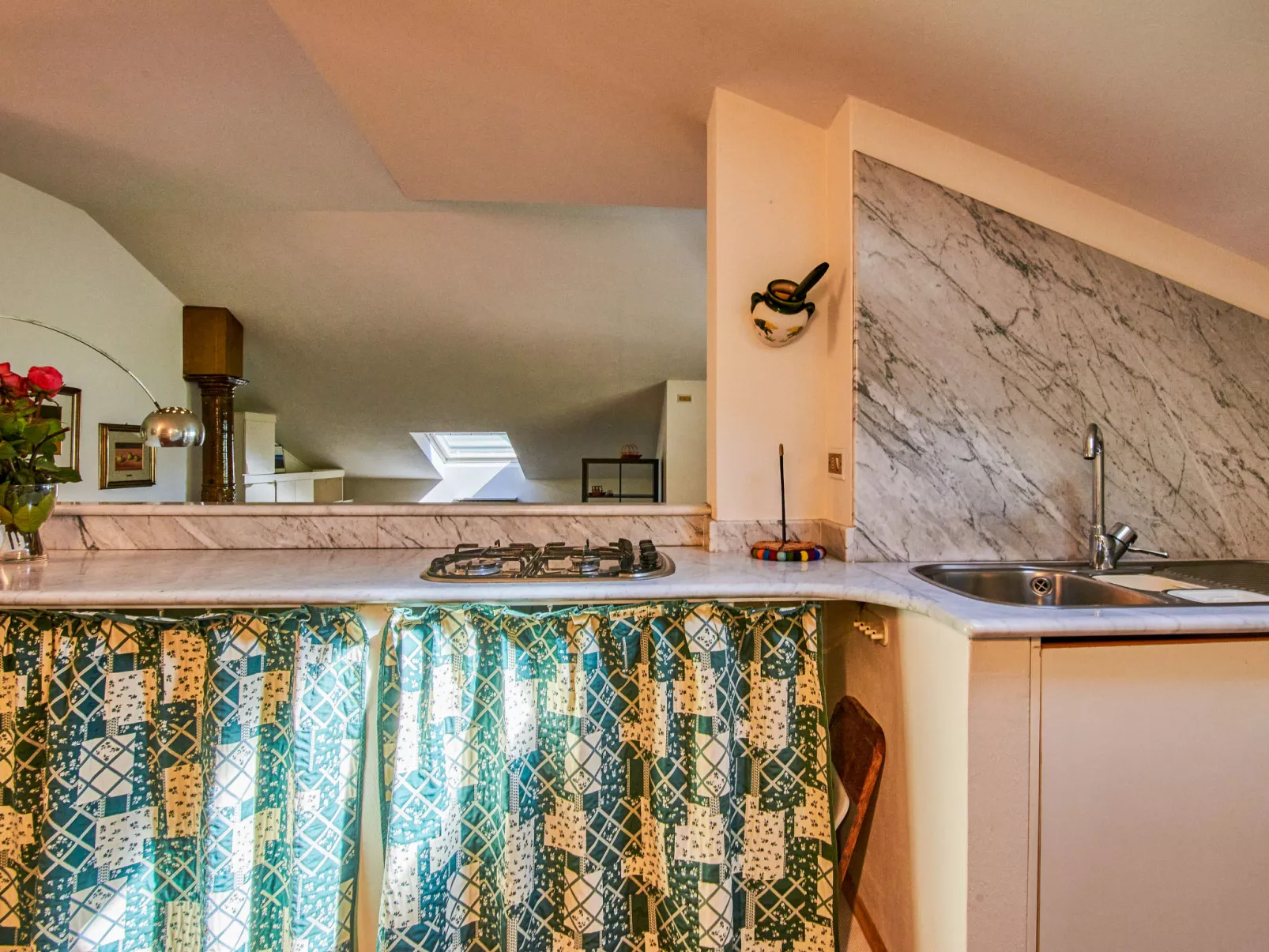 Terrazzo fiorito-Inside