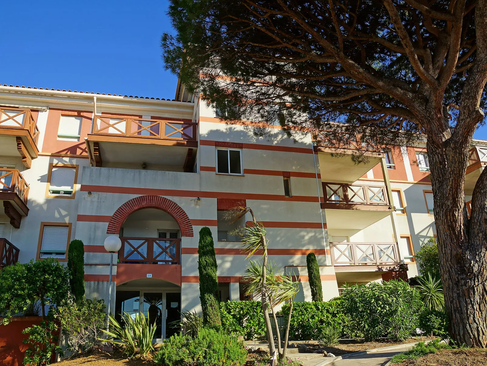 Port Quiétude-Outside