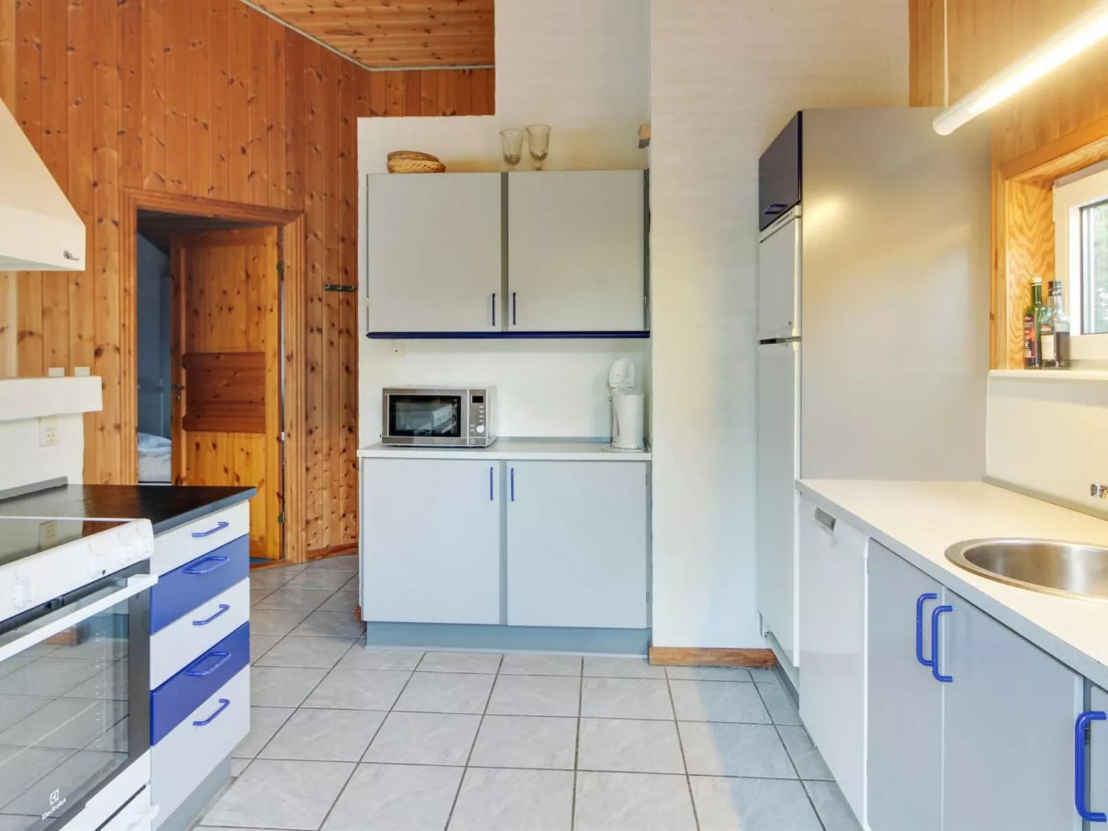 "Leoni" - 500m from the sea-Inside