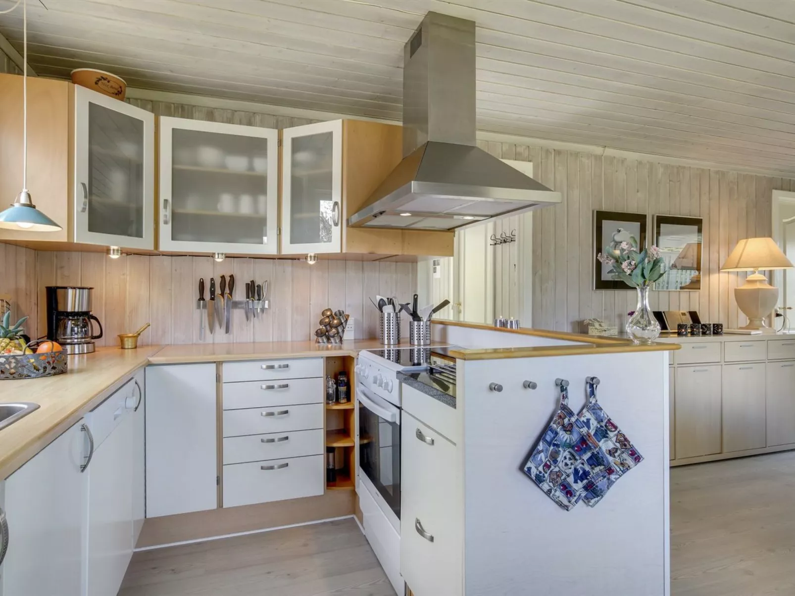 "Erva" - 495m from the sea-Inside