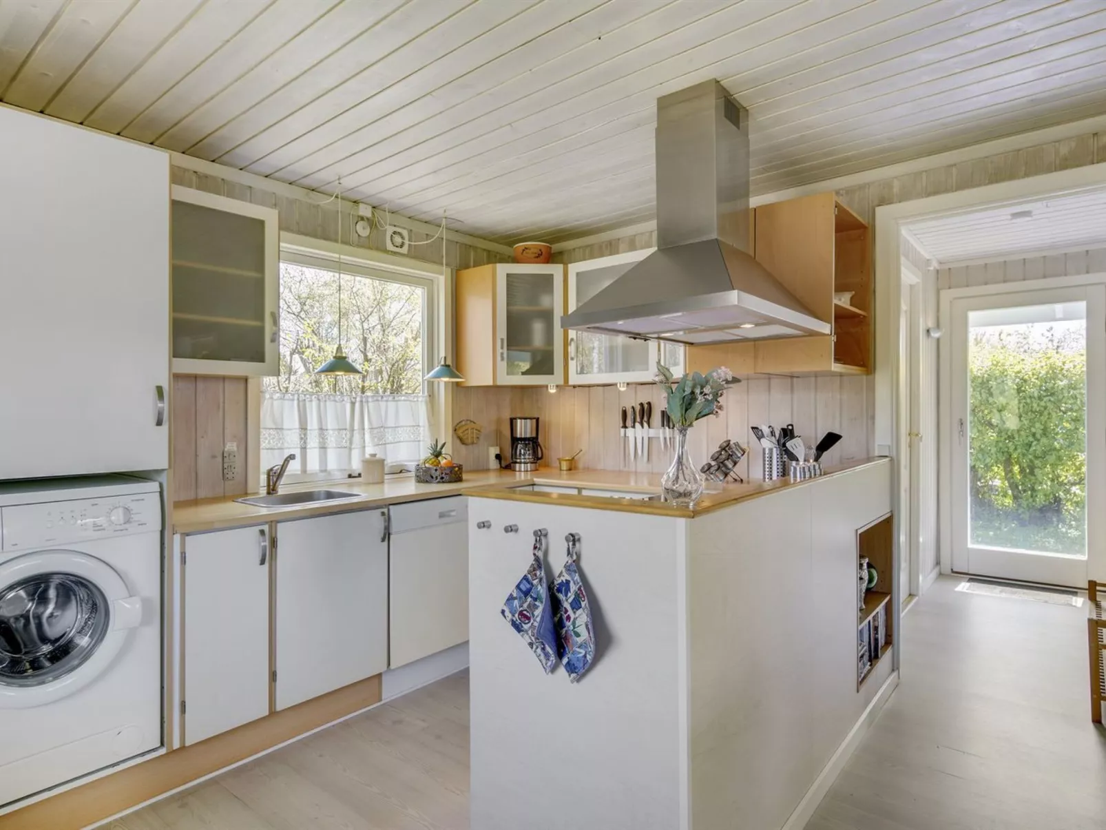 "Erva" - 495m from the sea-Inside